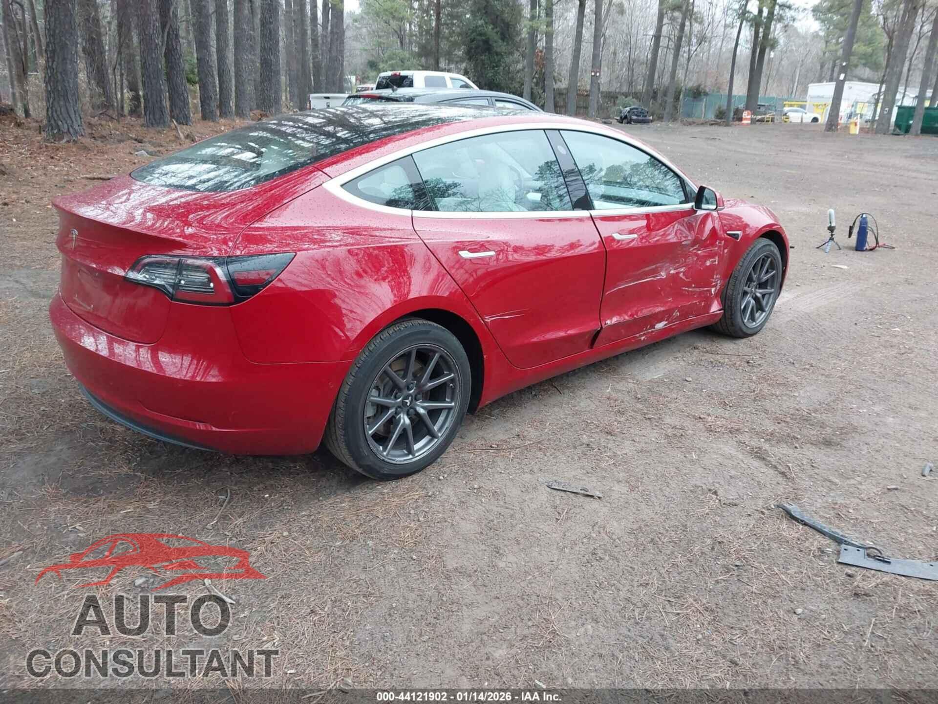 TESLA MODEL 3 2018 - 5YJ3E1EA5JF167527