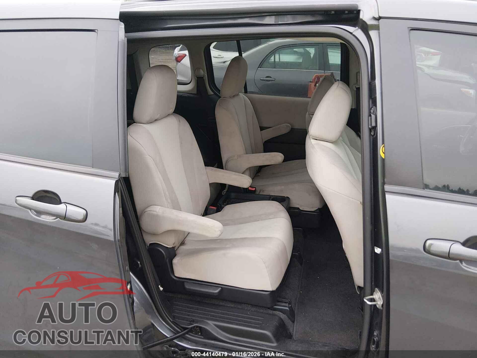 MAZDA MAZDA5 2013 - JM1CW2BL1D0147125
