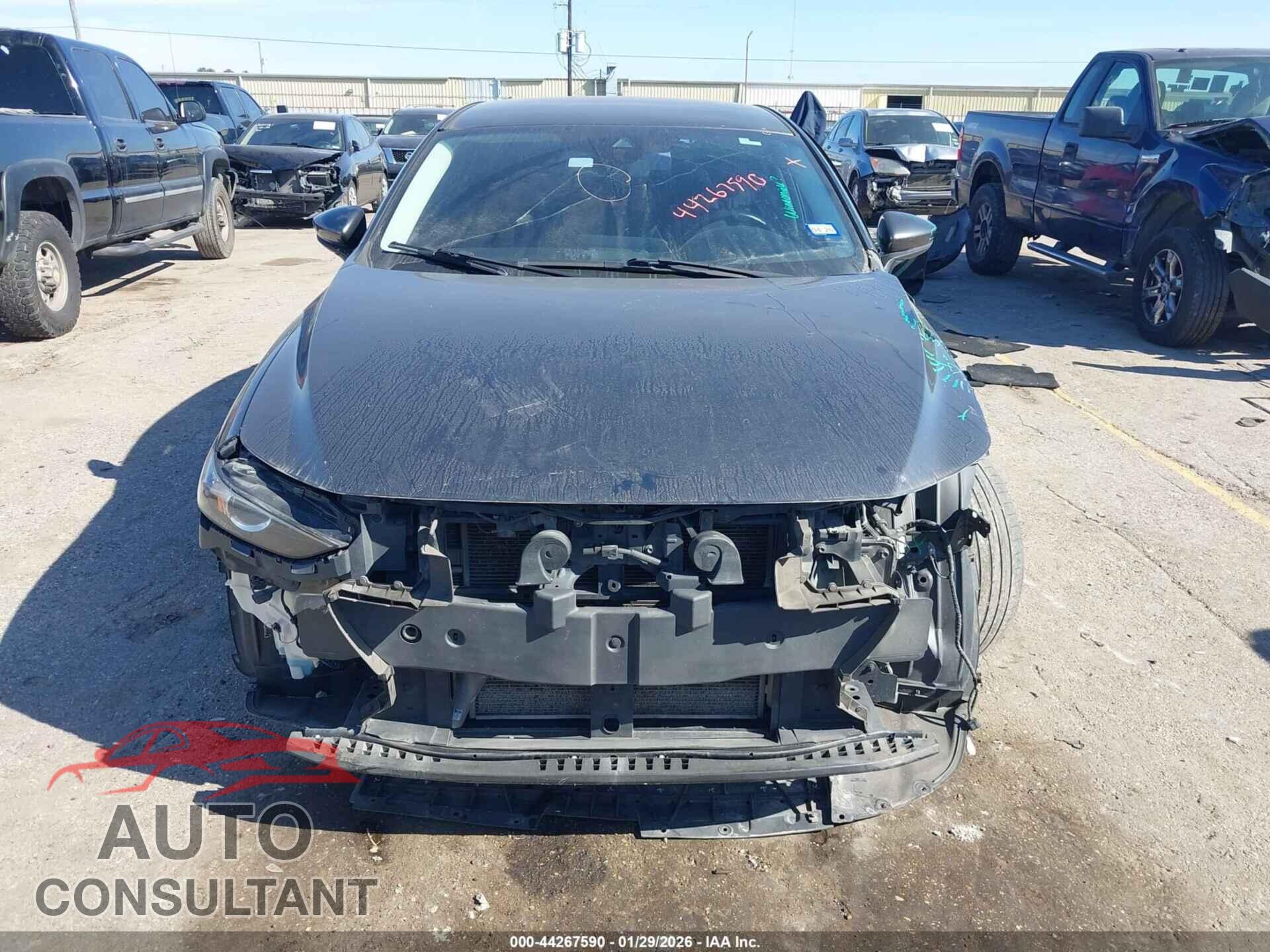 MAZDA MAZDA3 2019 - JM1BPACL5K1114377