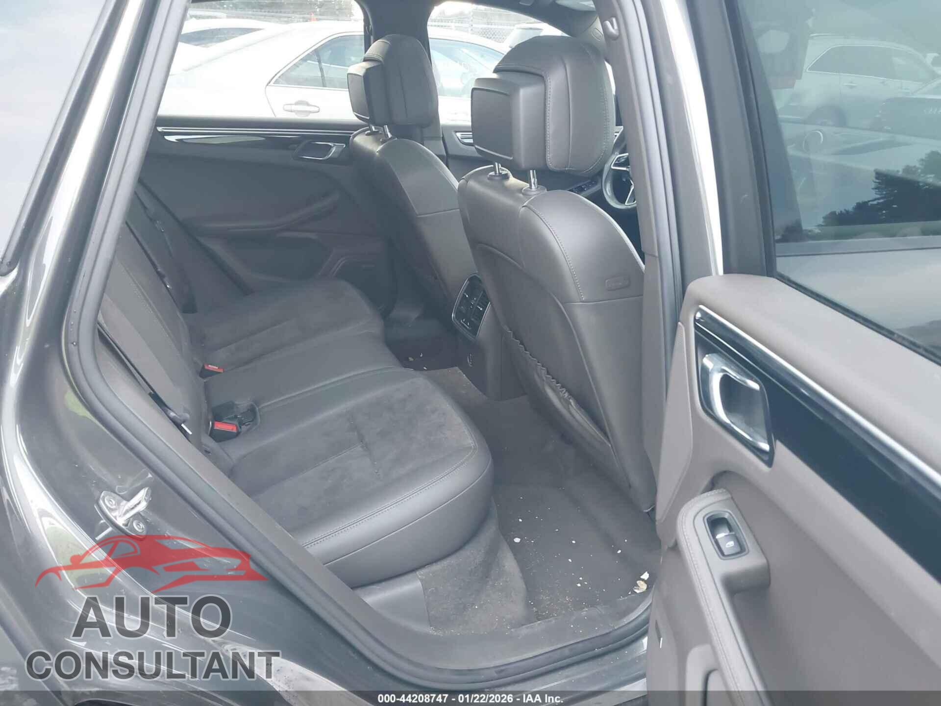 PORSCHE MACAN 2017 - WP1AA2A58HLB81395