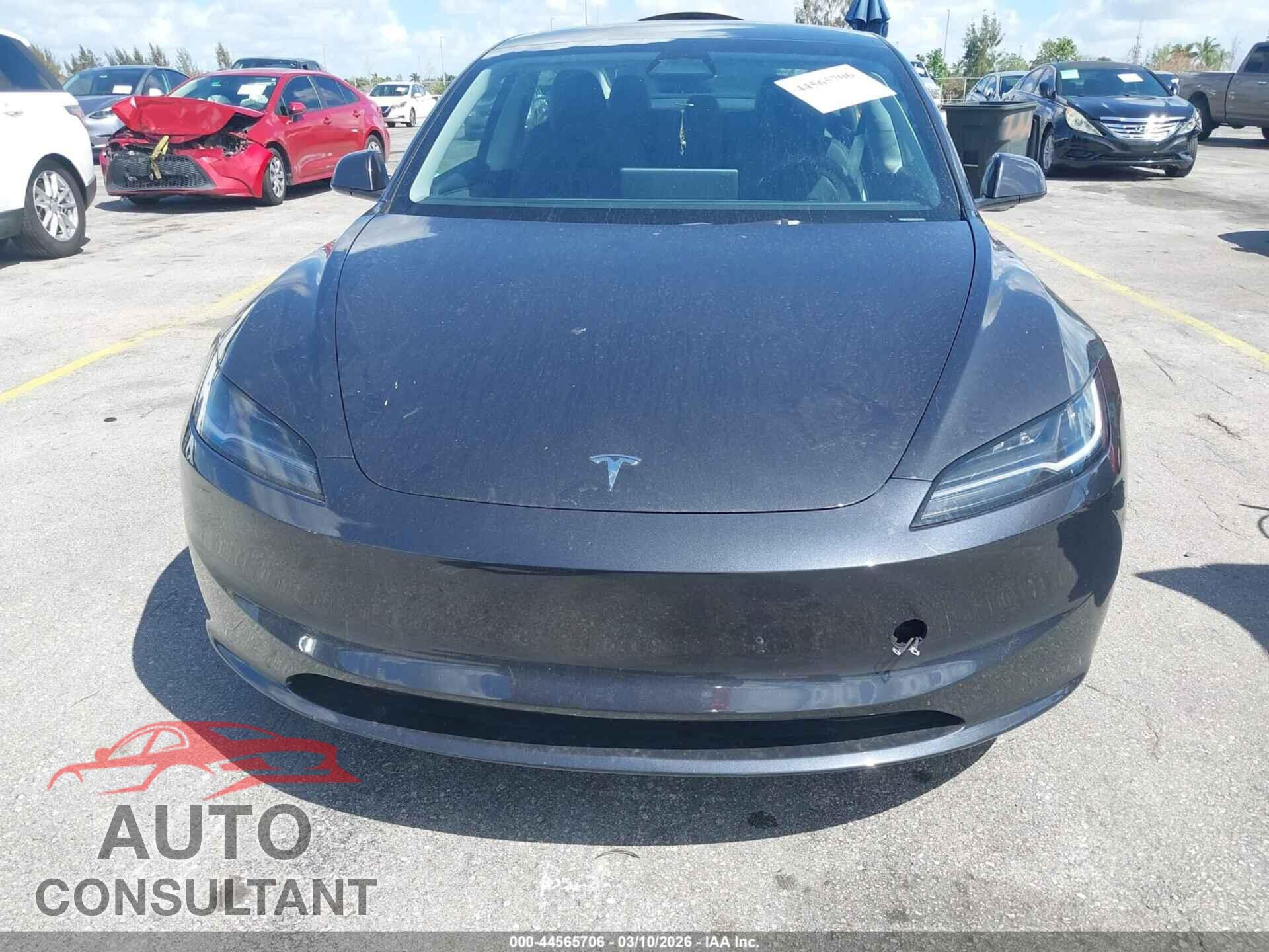 TESLA MODEL 3 2024 - 5YJ3E1EA3RF731350