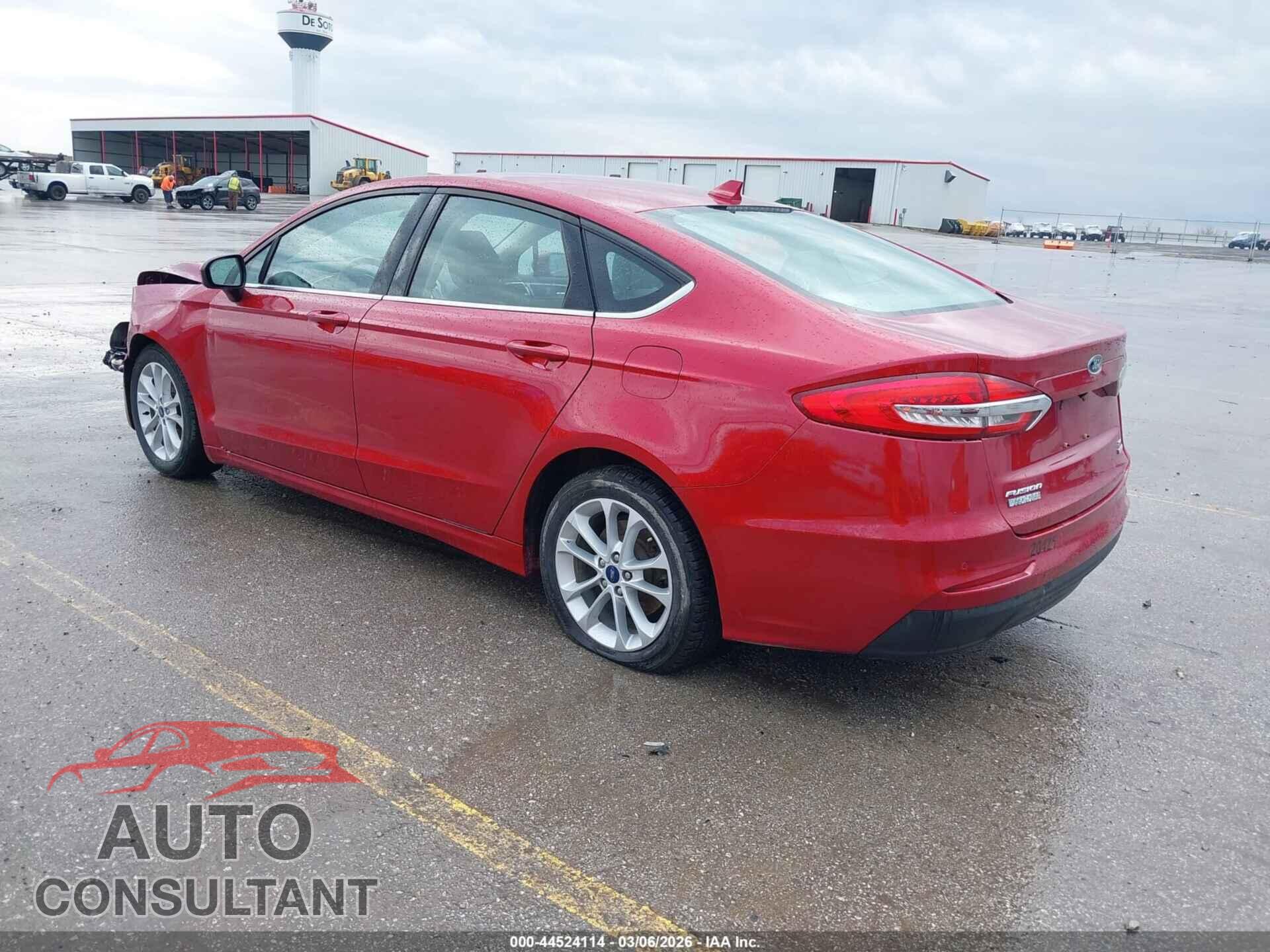 FORD FUSION 2020 - 3FA6P0HD0LR132425