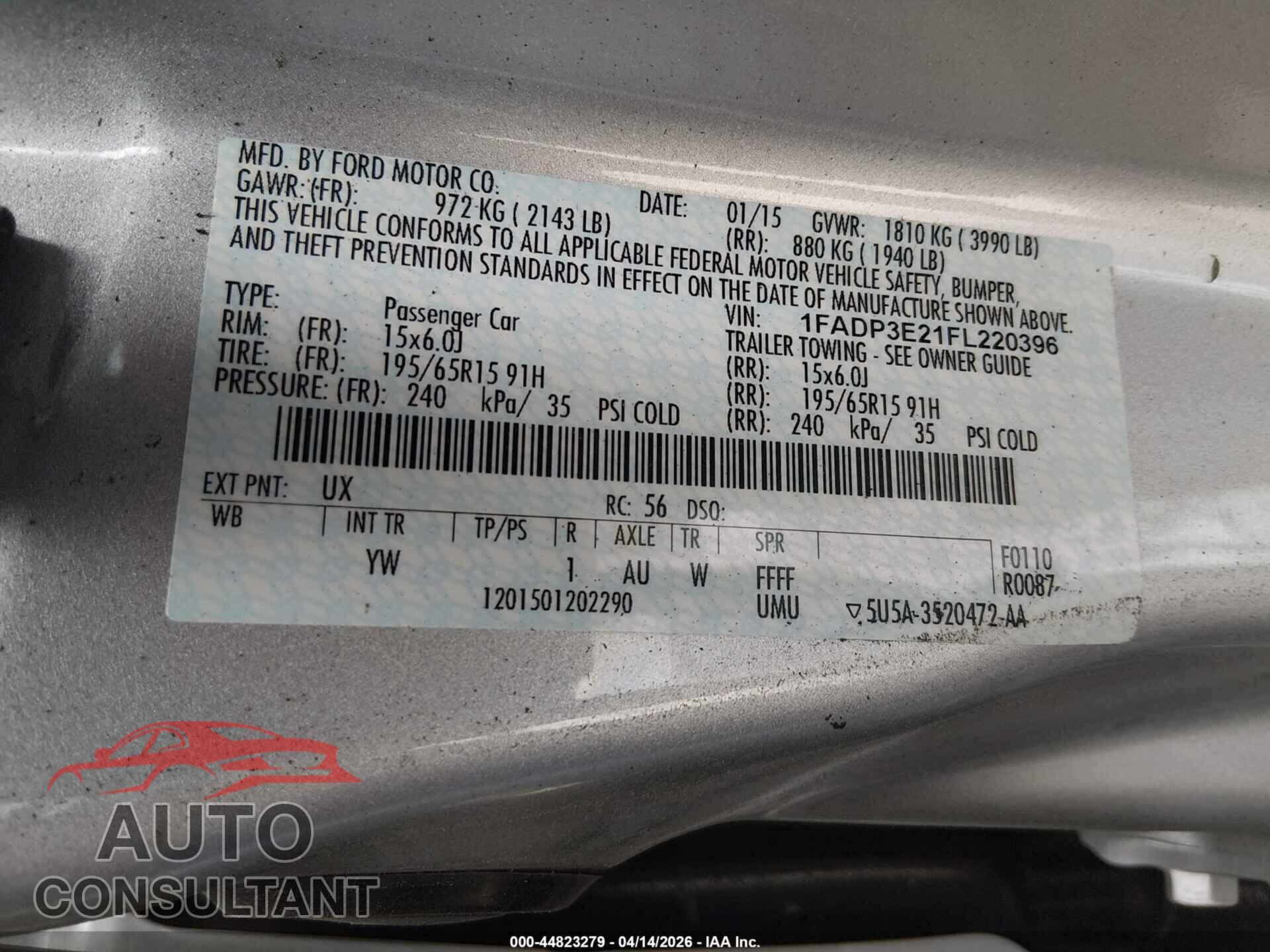 FORD FOCUS 2015 - 1FADP3E21FL220396