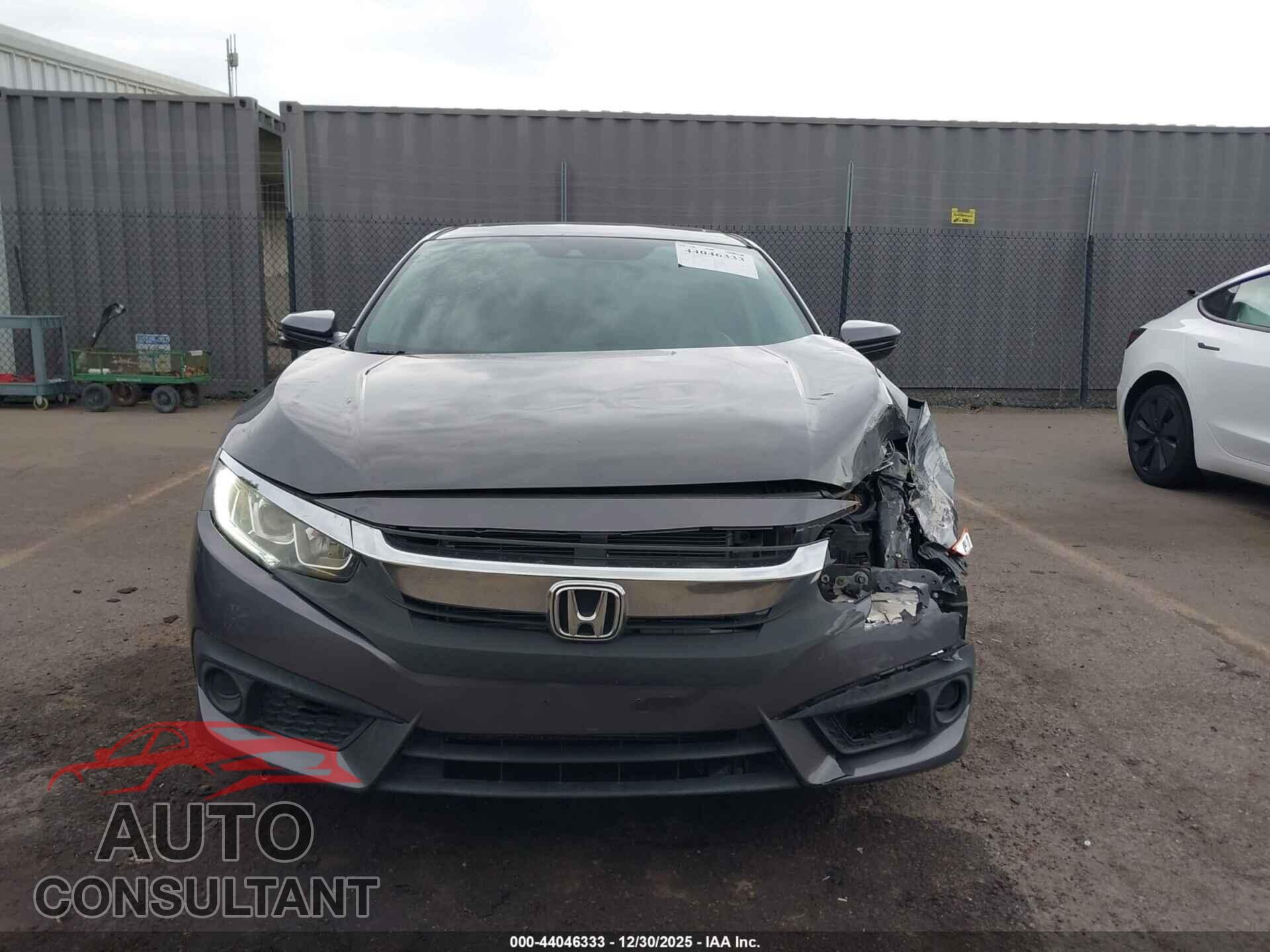 HONDA CIVIC 2016 - 2HGFC2F84GH559732