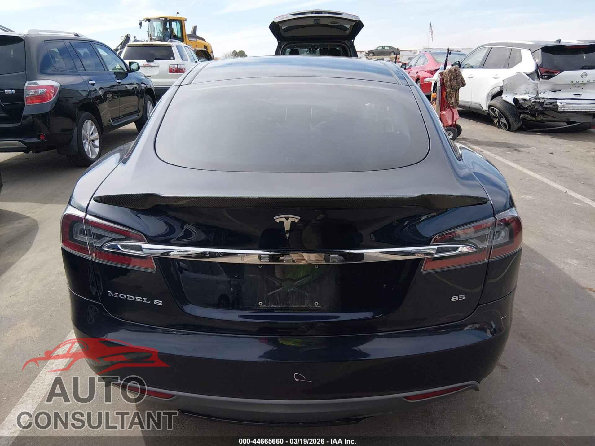 TESLA MODEL S 2013 - 5YJSA1CN1DFP14018