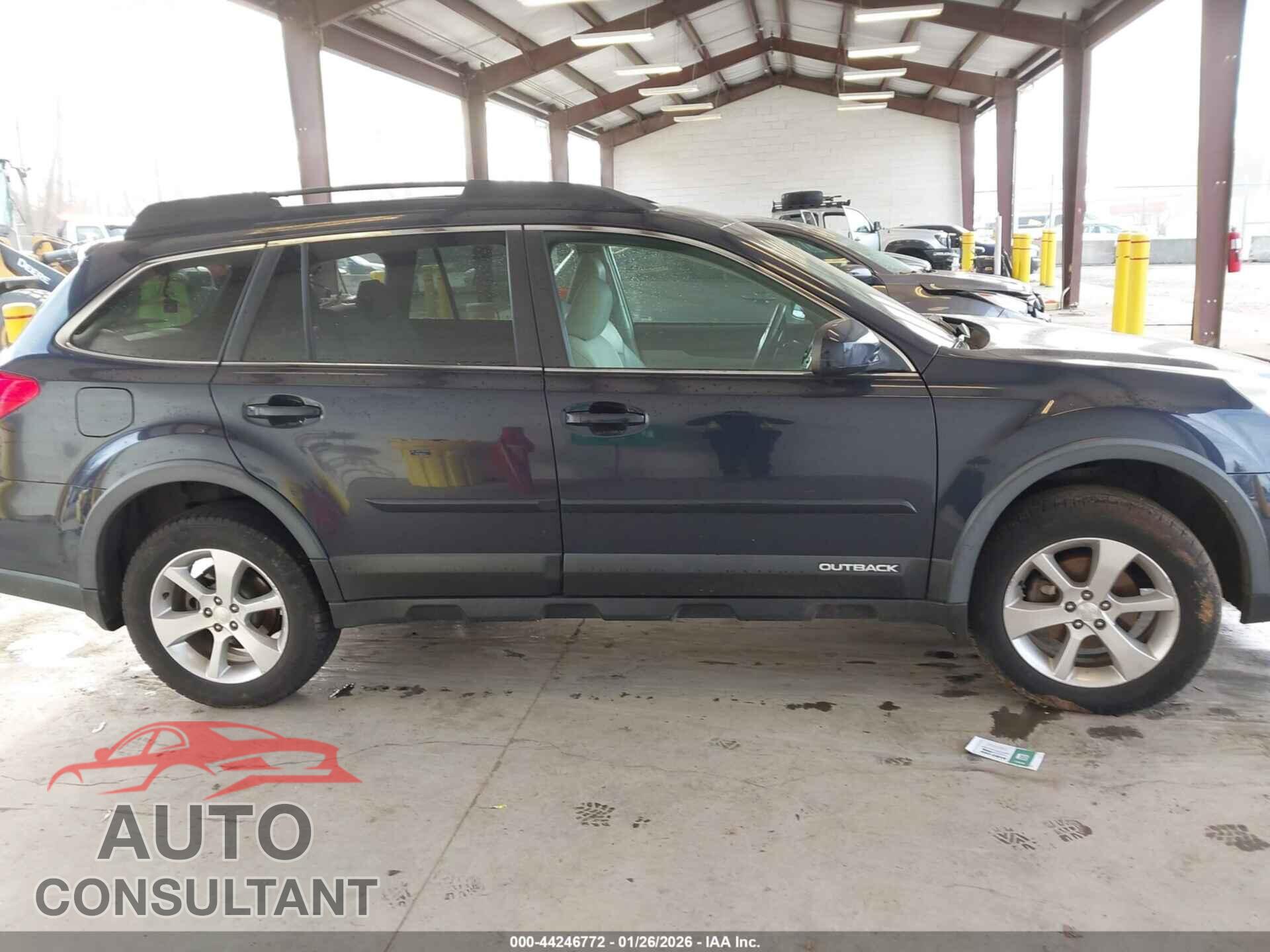 SUBARU OUTBACK 2014 - 4S4BRBLC4E3282435