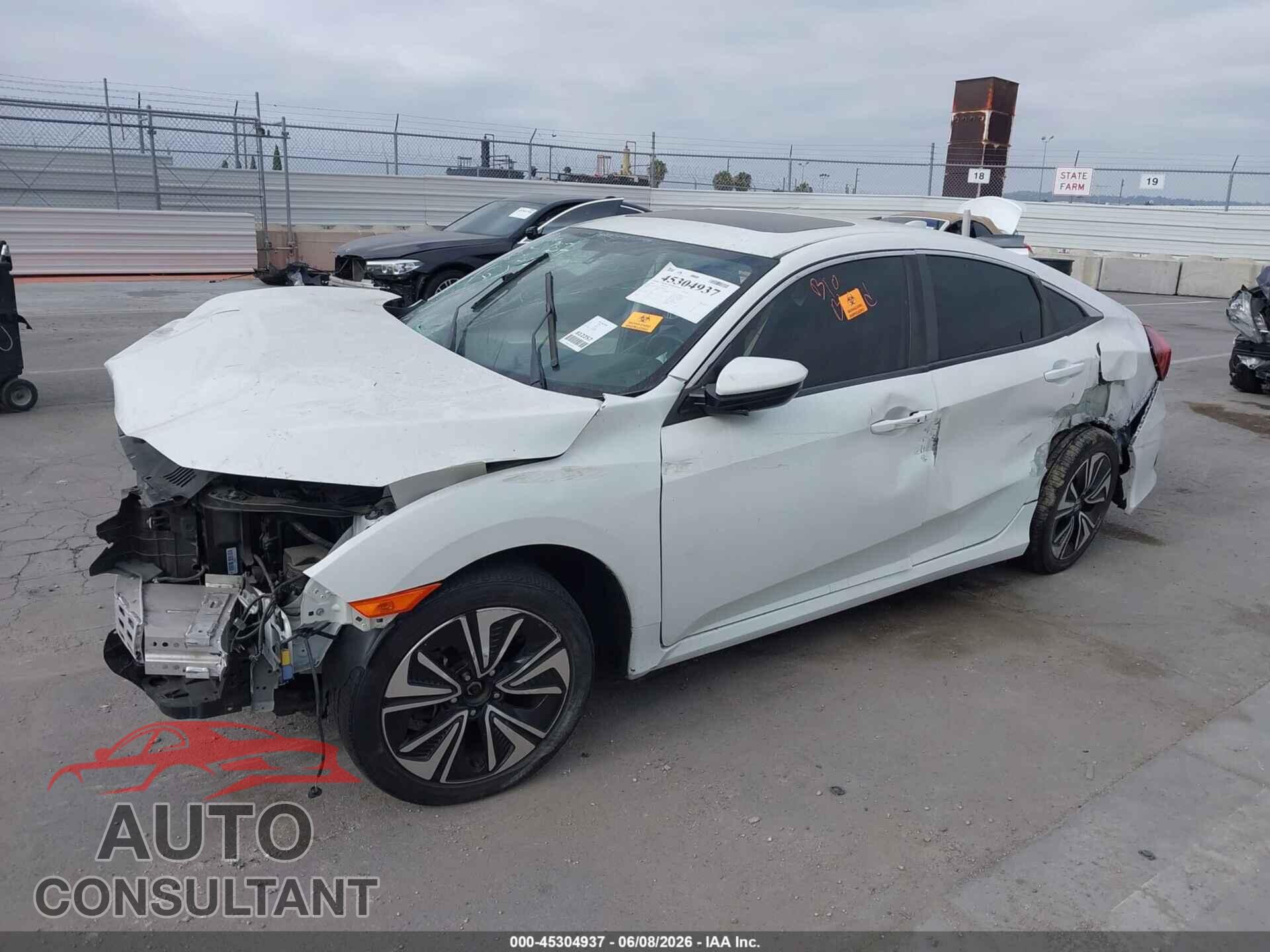 HONDA CIVIC 2018 - JHMFC1F7XJX036264