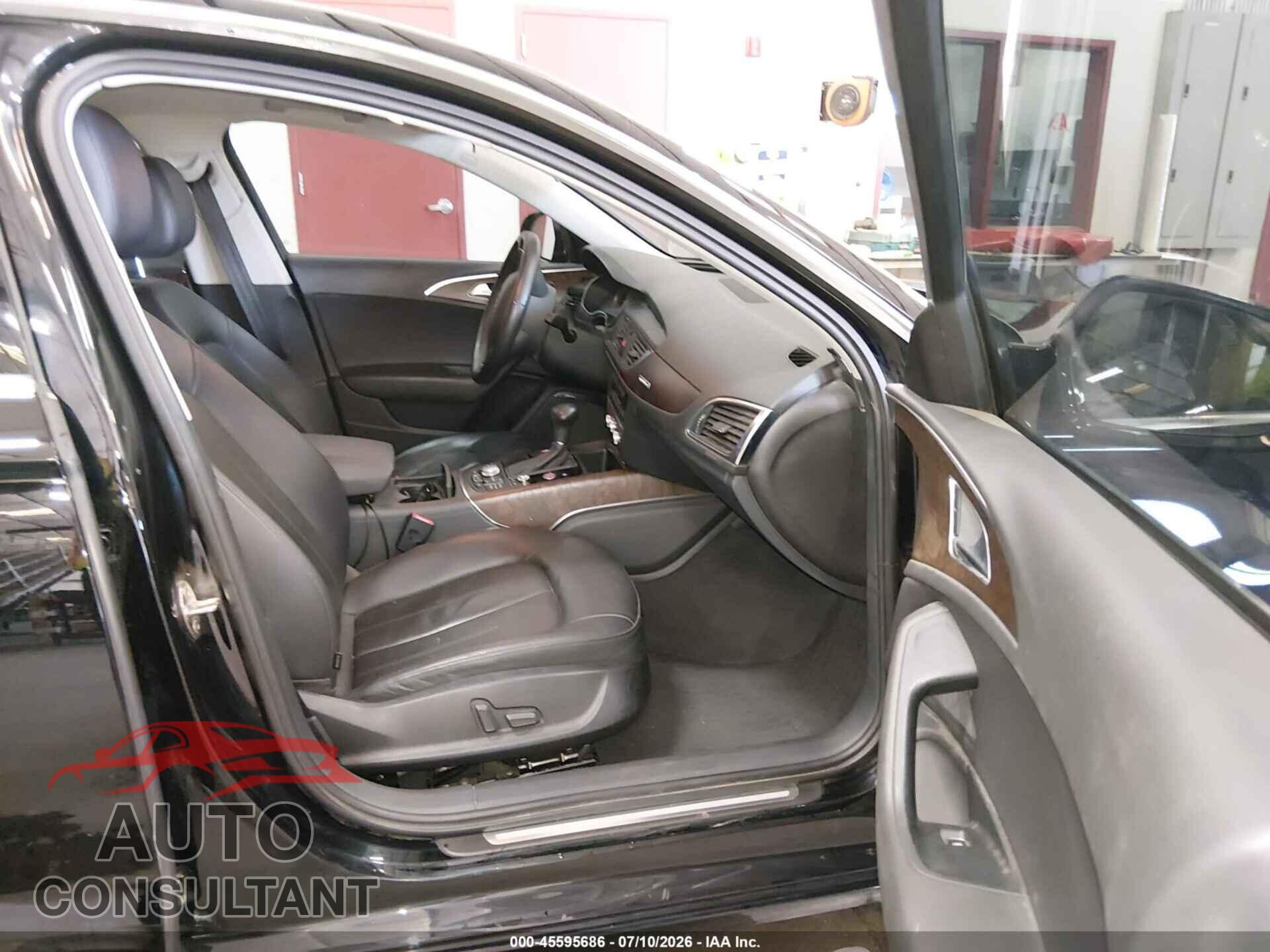 AUDI A6 2013 - WAUGFAFC8DN117903