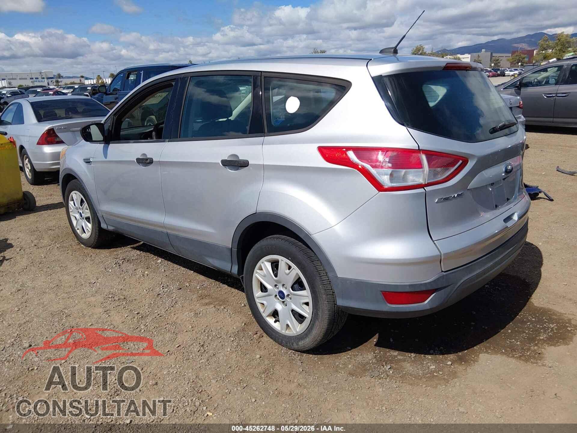 FORD ESCAPE 2016 - 1FMCU0F71GUB99547