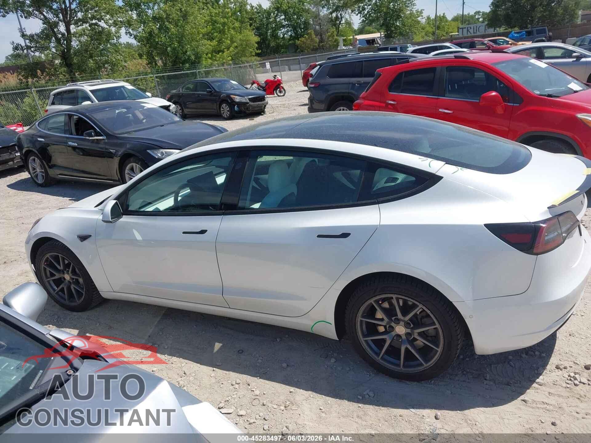 TESLA MODEL 3 2021 - 5YJ3E1EA6MF921703