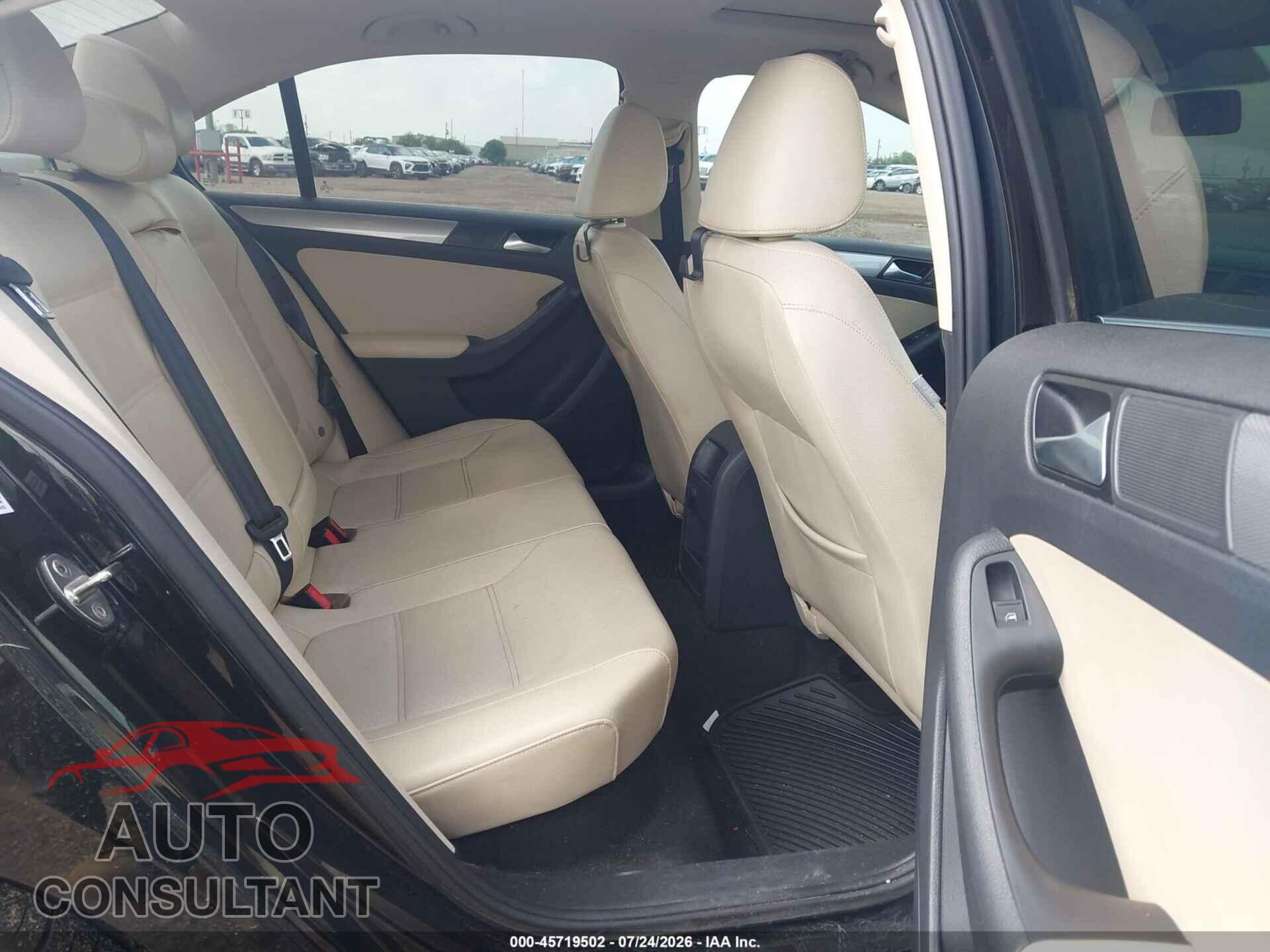 VOLKSWAGEN JETTA 2017 - 3VWDB7AJ1HM201486