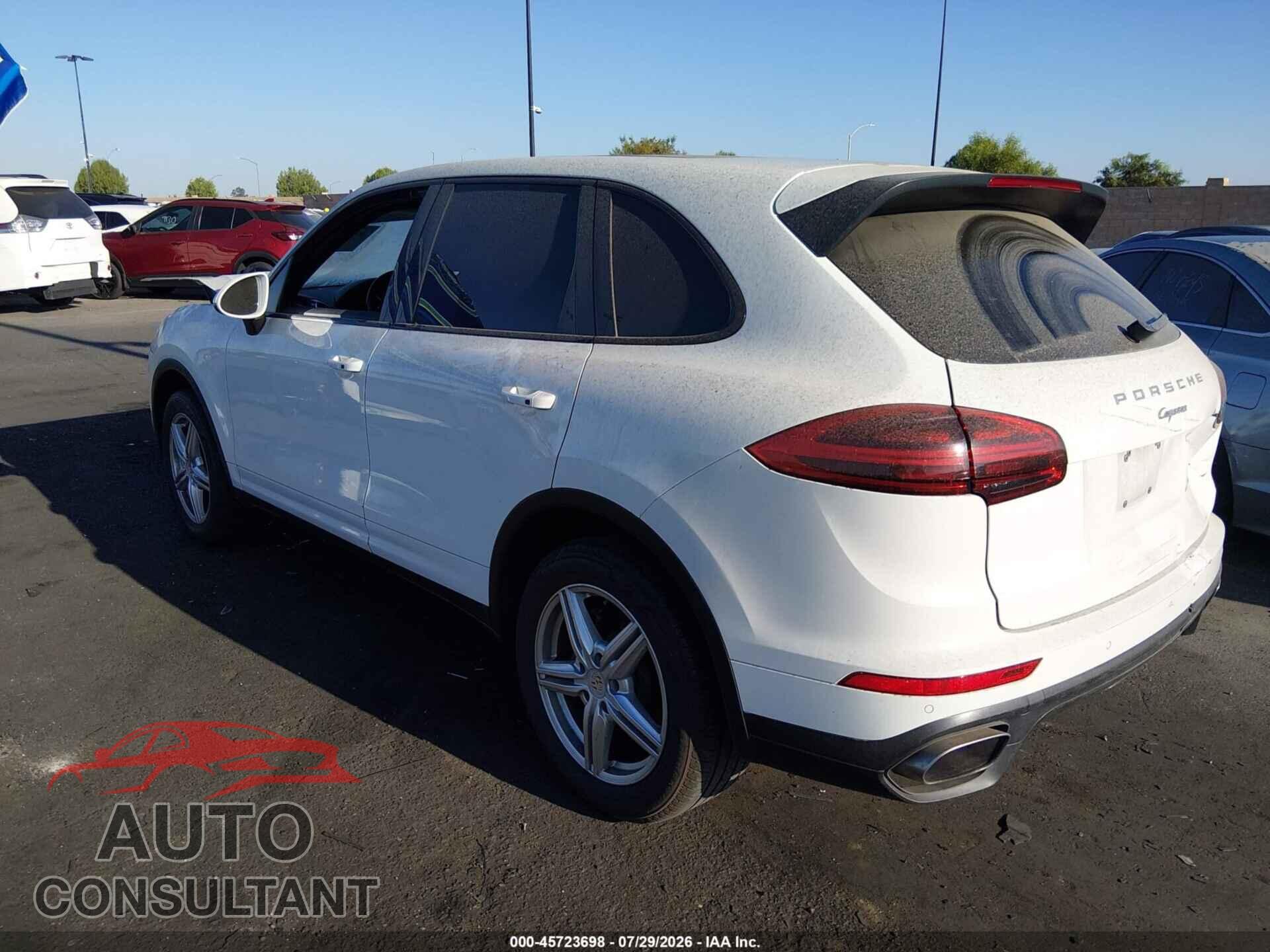 PORSCHE CAYENNE 2016 - WP1AA2A29GKA37168
