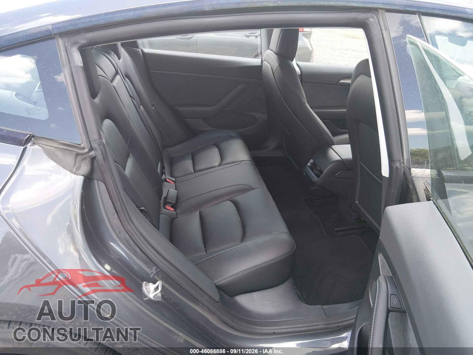 TESLA MODEL 3 2023 - 5YJ3E1EA5PF407247
