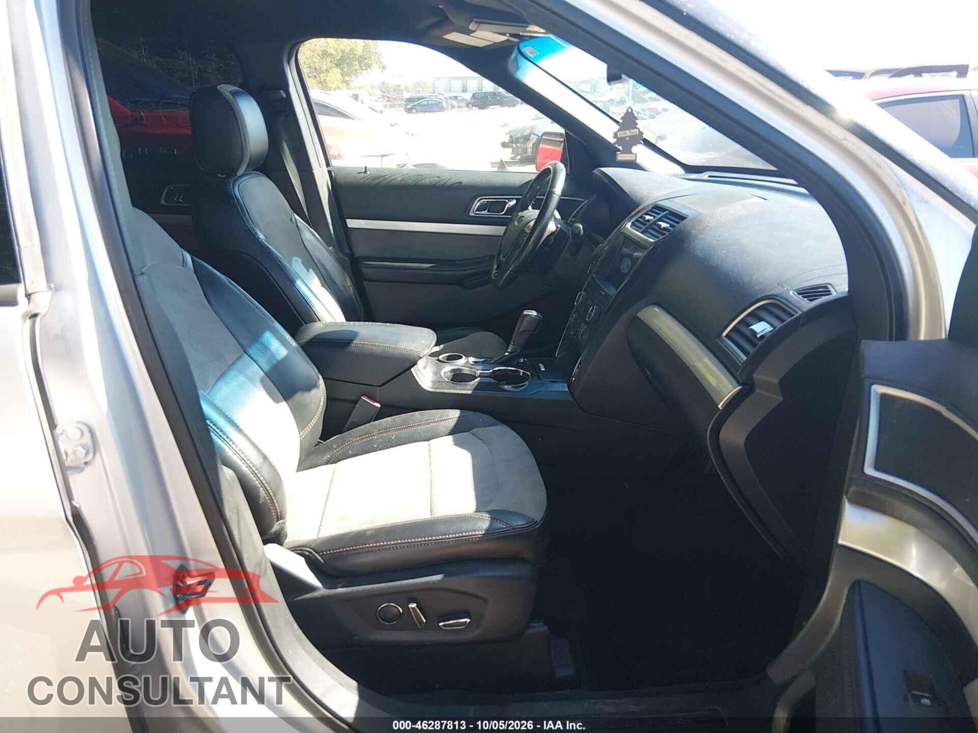 FORD EXPLORER 2017 - 1FM5K7D81HGA15744