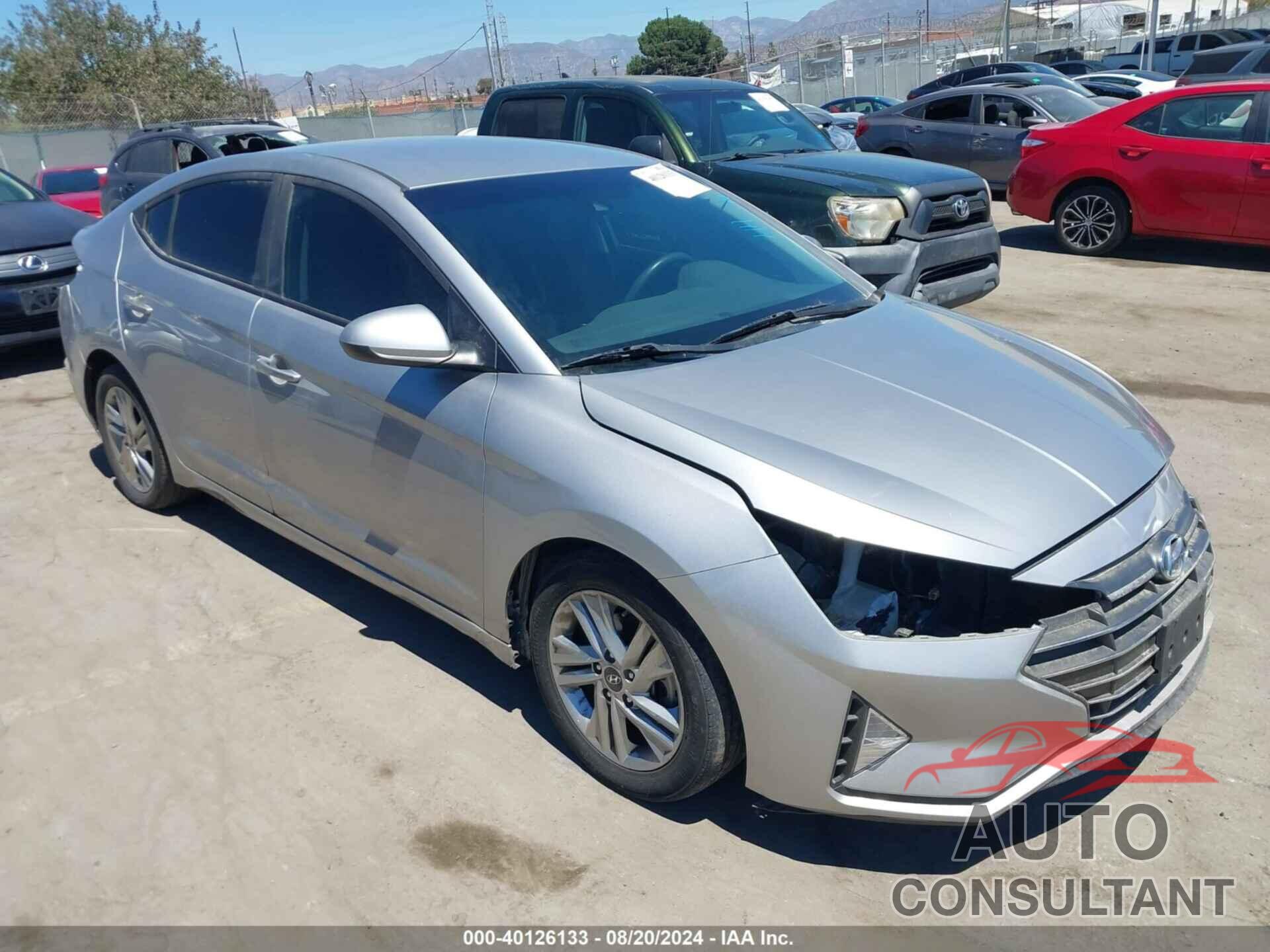 HYUNDAI ELANTRA 2020 - 5NPD84LF3LH558594