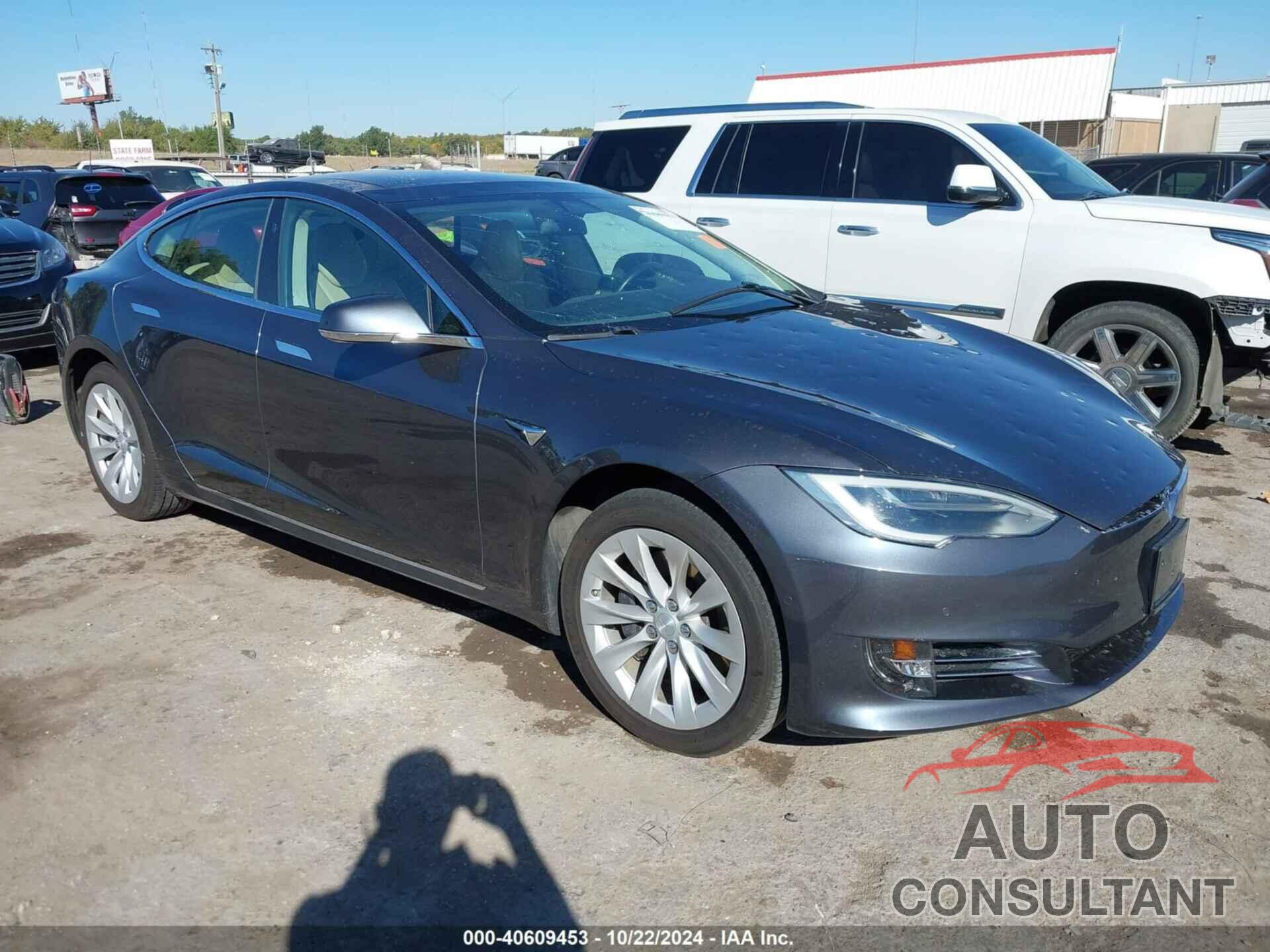 TESLA MODEL S 2017 - 5YJSA1E26HF197310