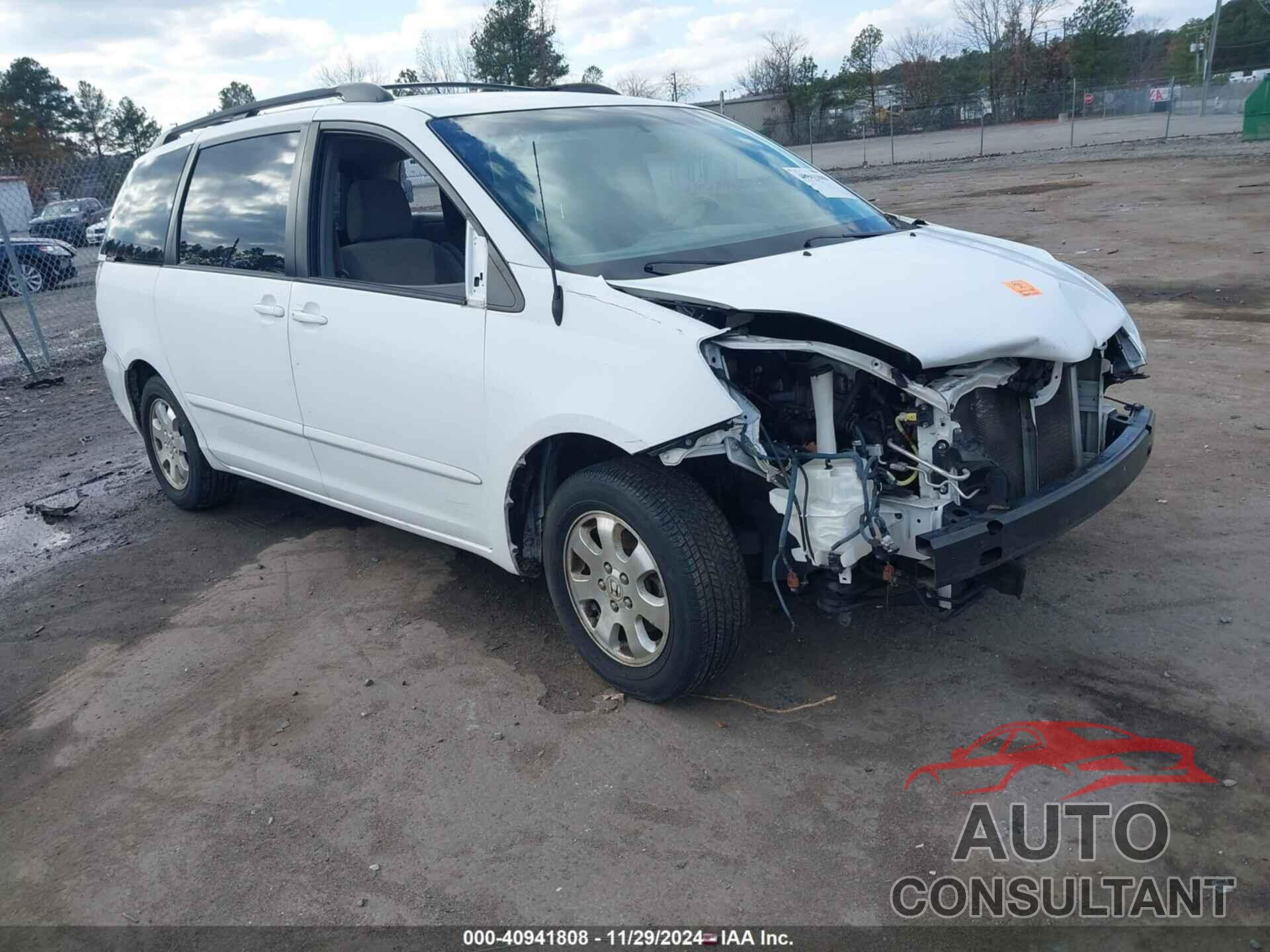 TOYOTA SIENNA 2010 - 5TDKK4CC4AS339858