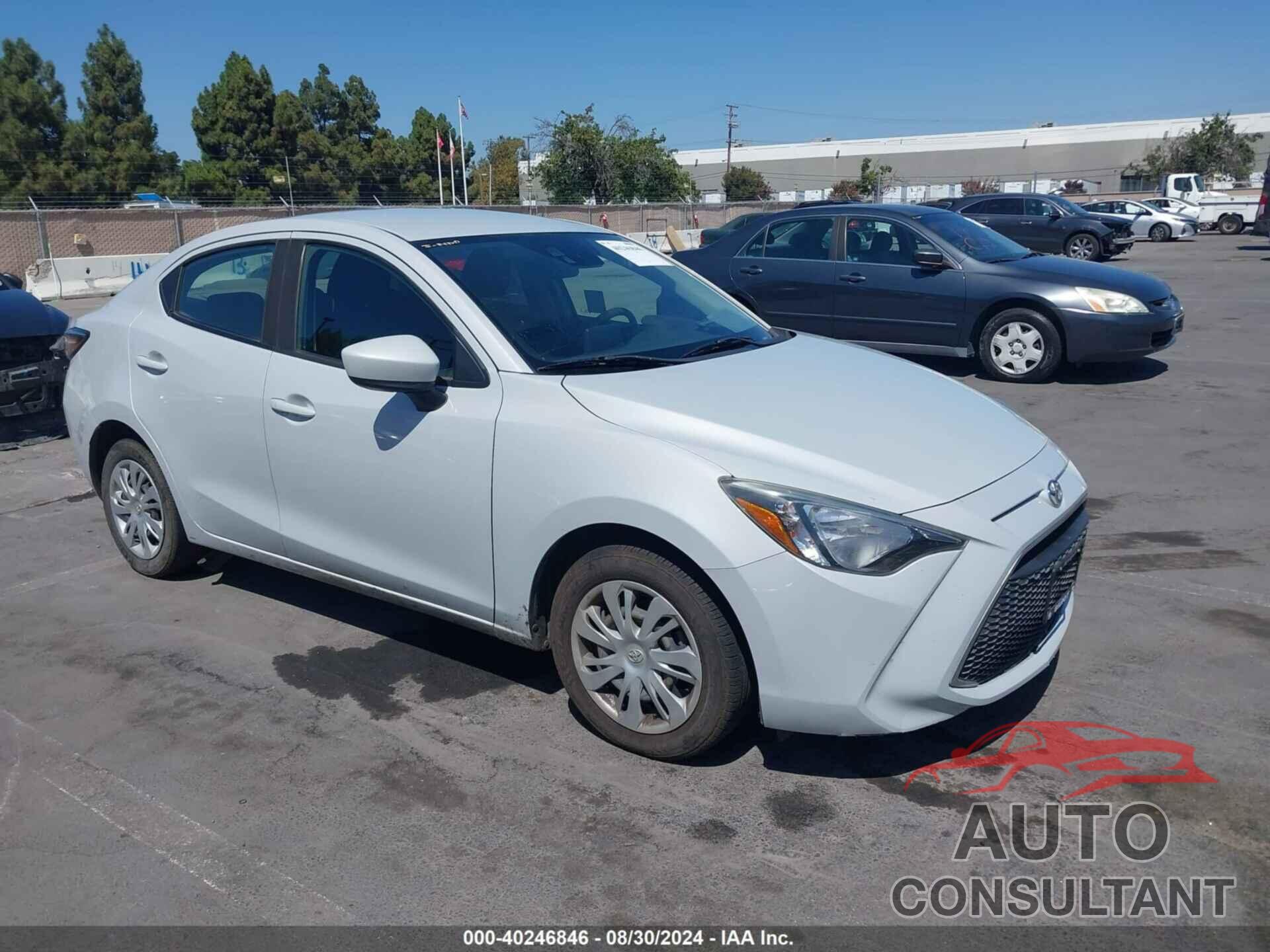 TOYOTA YARIS 2019 - 3MYDLBYV5KY512562