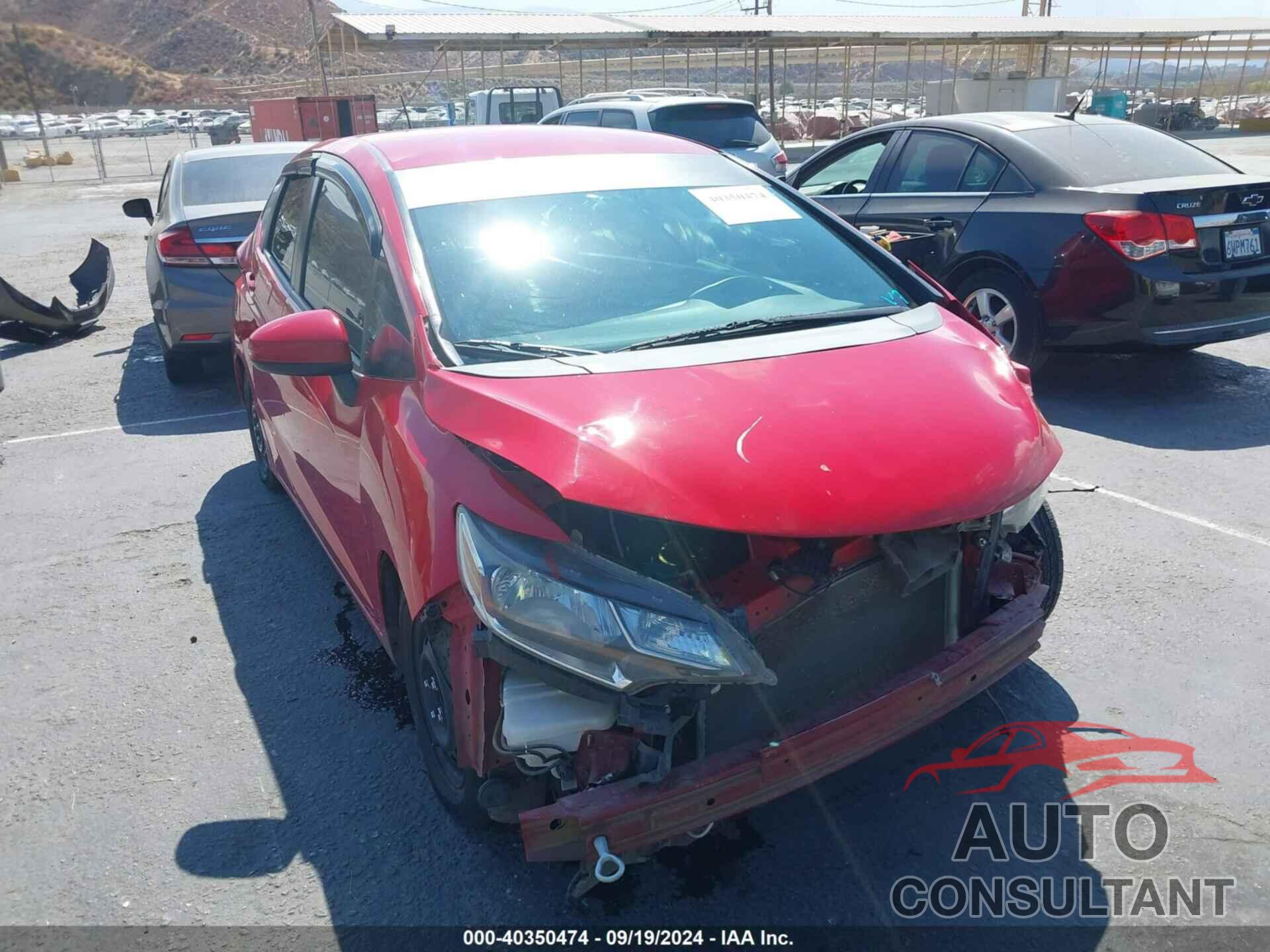 HONDA FIT 2018 - 3HGGK5H67JM716411