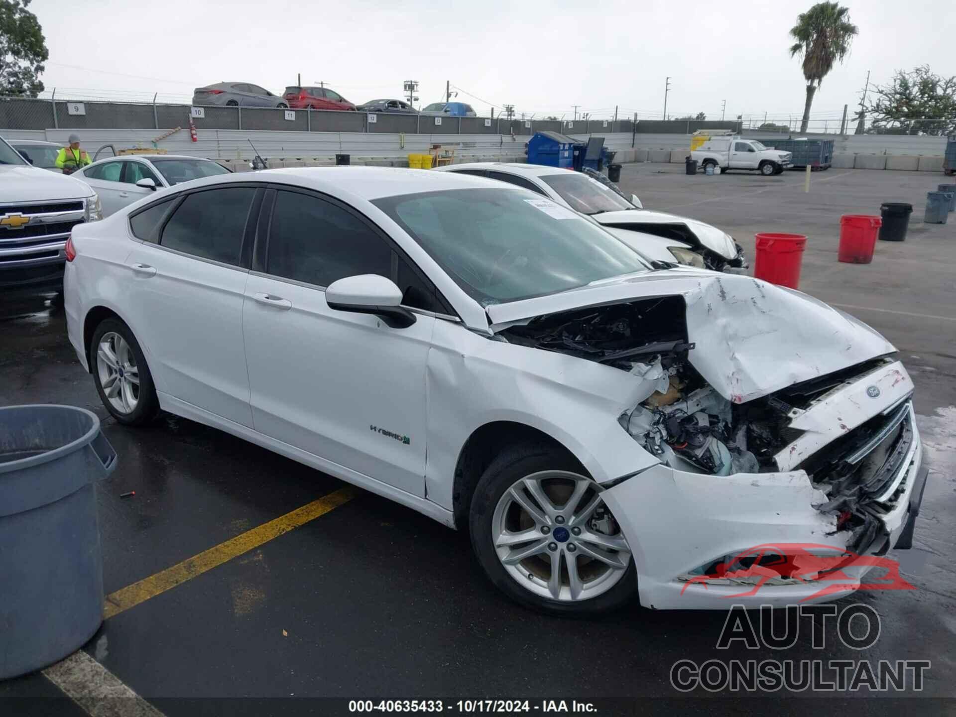 FORD FUSION HYBRID 2018 - 3FA6P0LU8JR173888