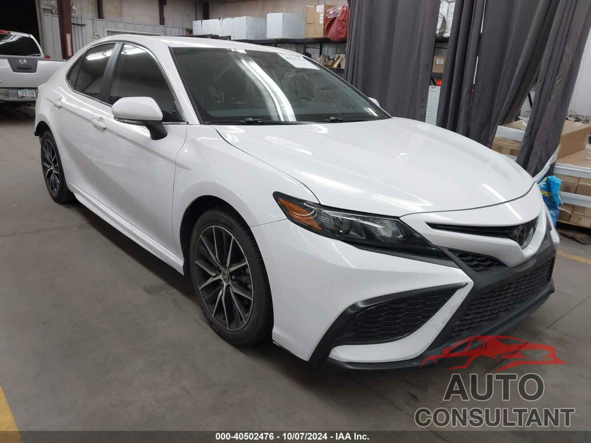 TOYOTA CAMRY 2022 - 4T1G11AK4NU702979