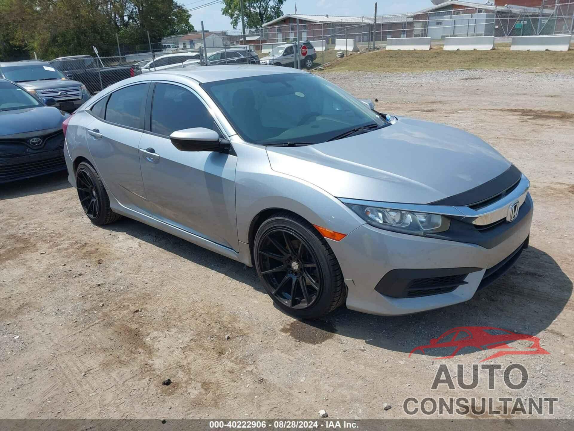 HONDA CIVIC 2018 - 2HGFC2F53JH590158