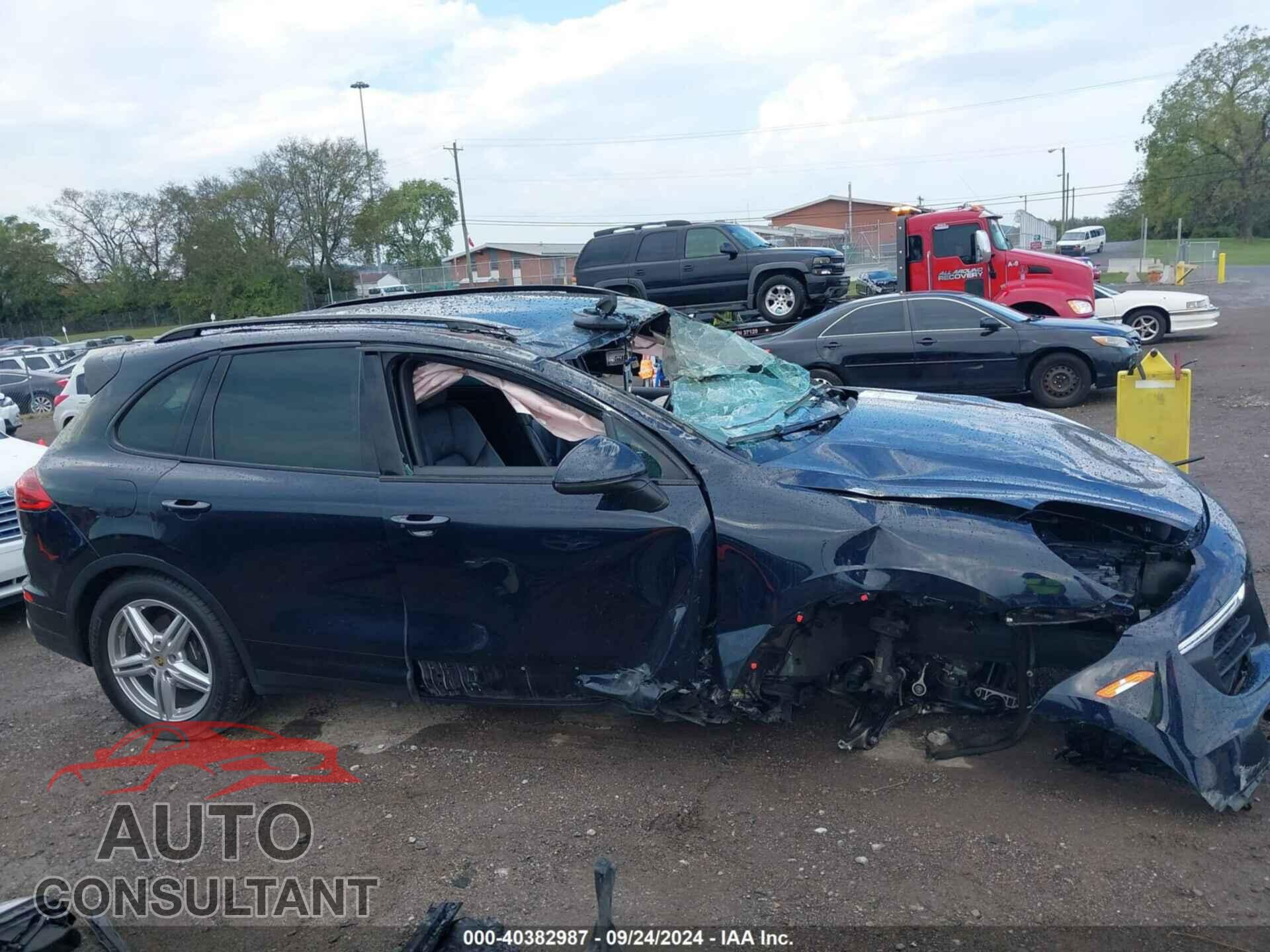 PORSCHE CAYENNE 2016 - WP1AA2A24GLA10146