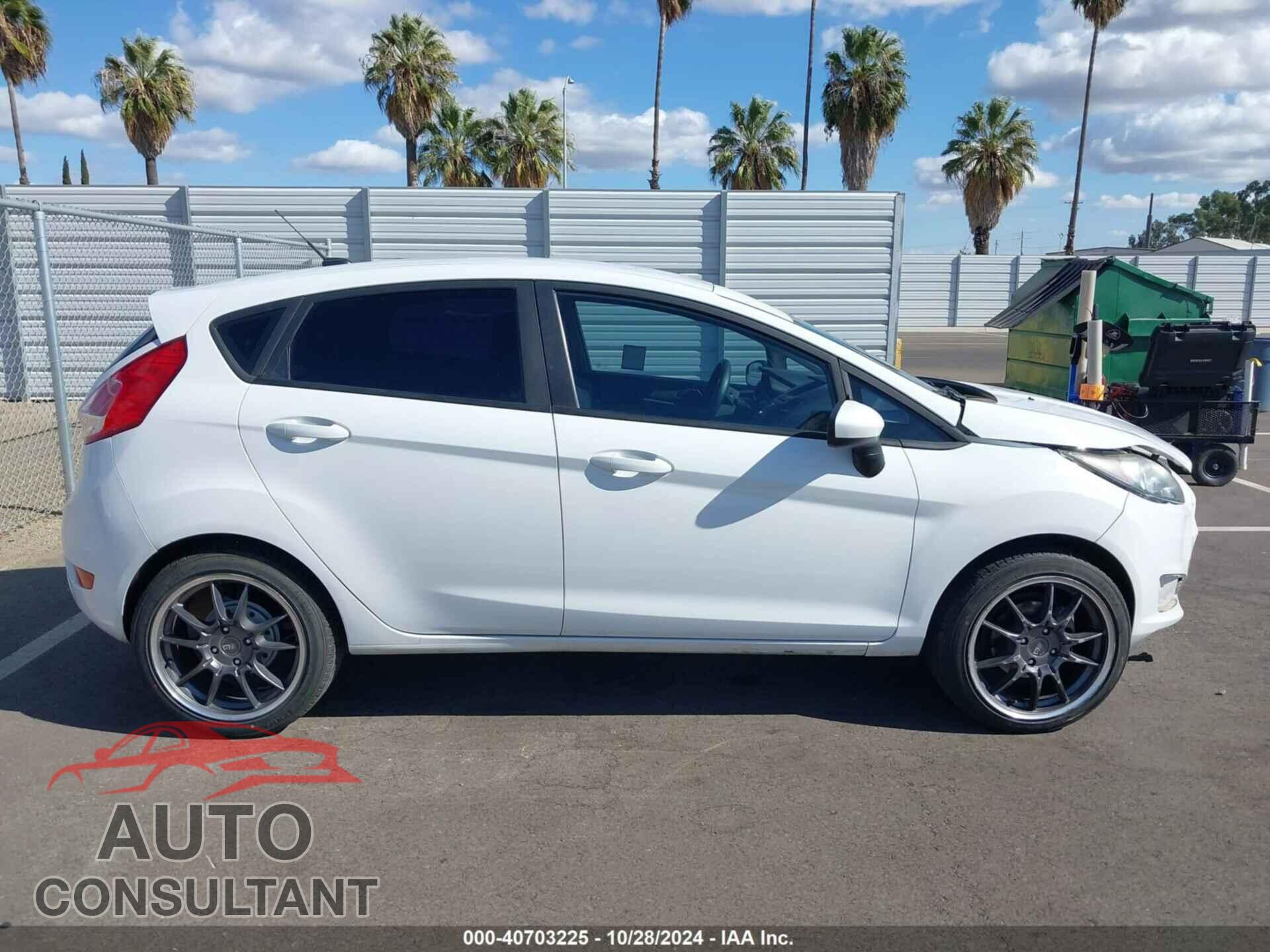 FORD FIESTA 2018 - 3FADP4EJ1JM132694