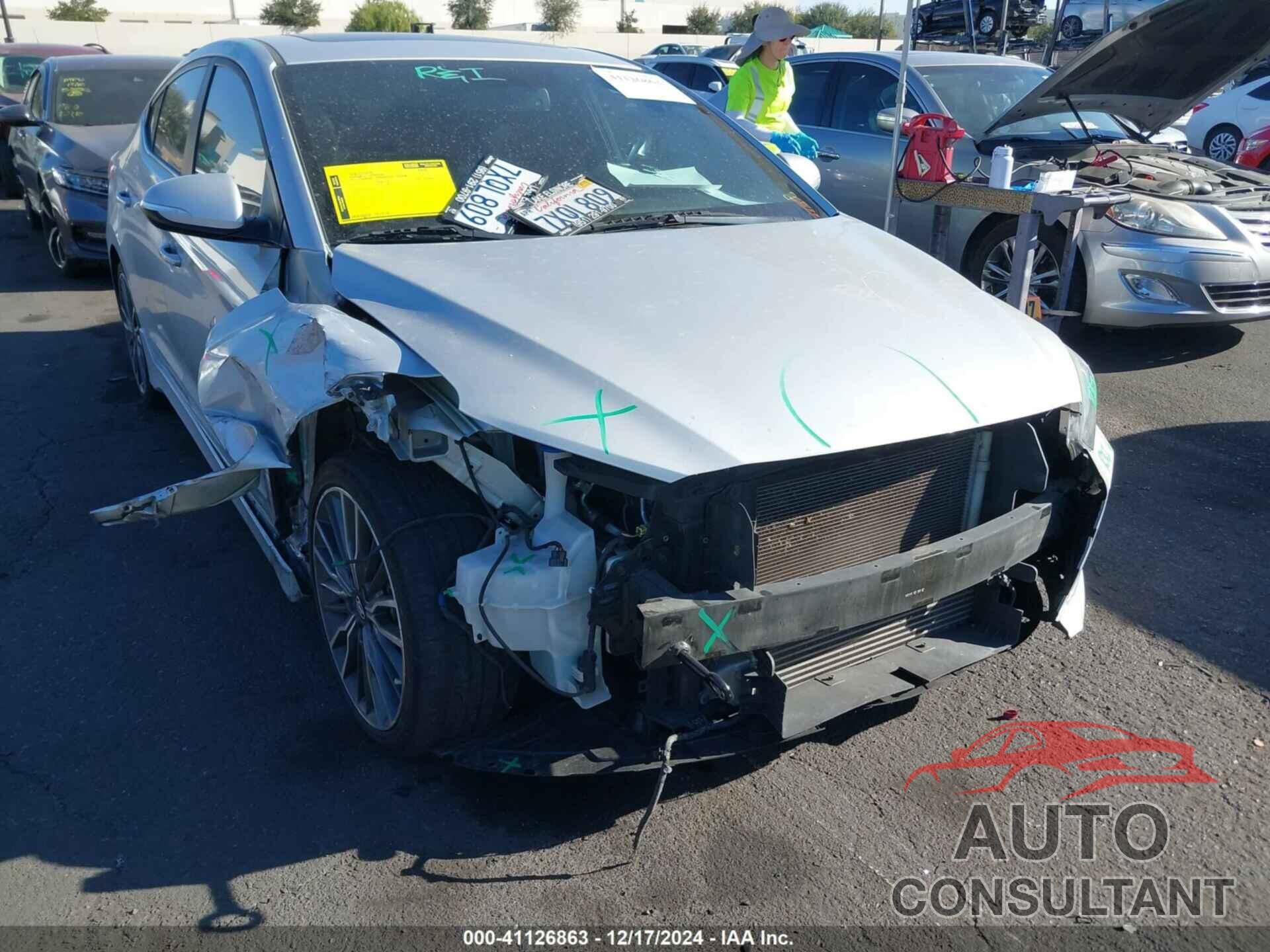 HYUNDAI ELANTRA 2017 - KMHD04LB5HU357230