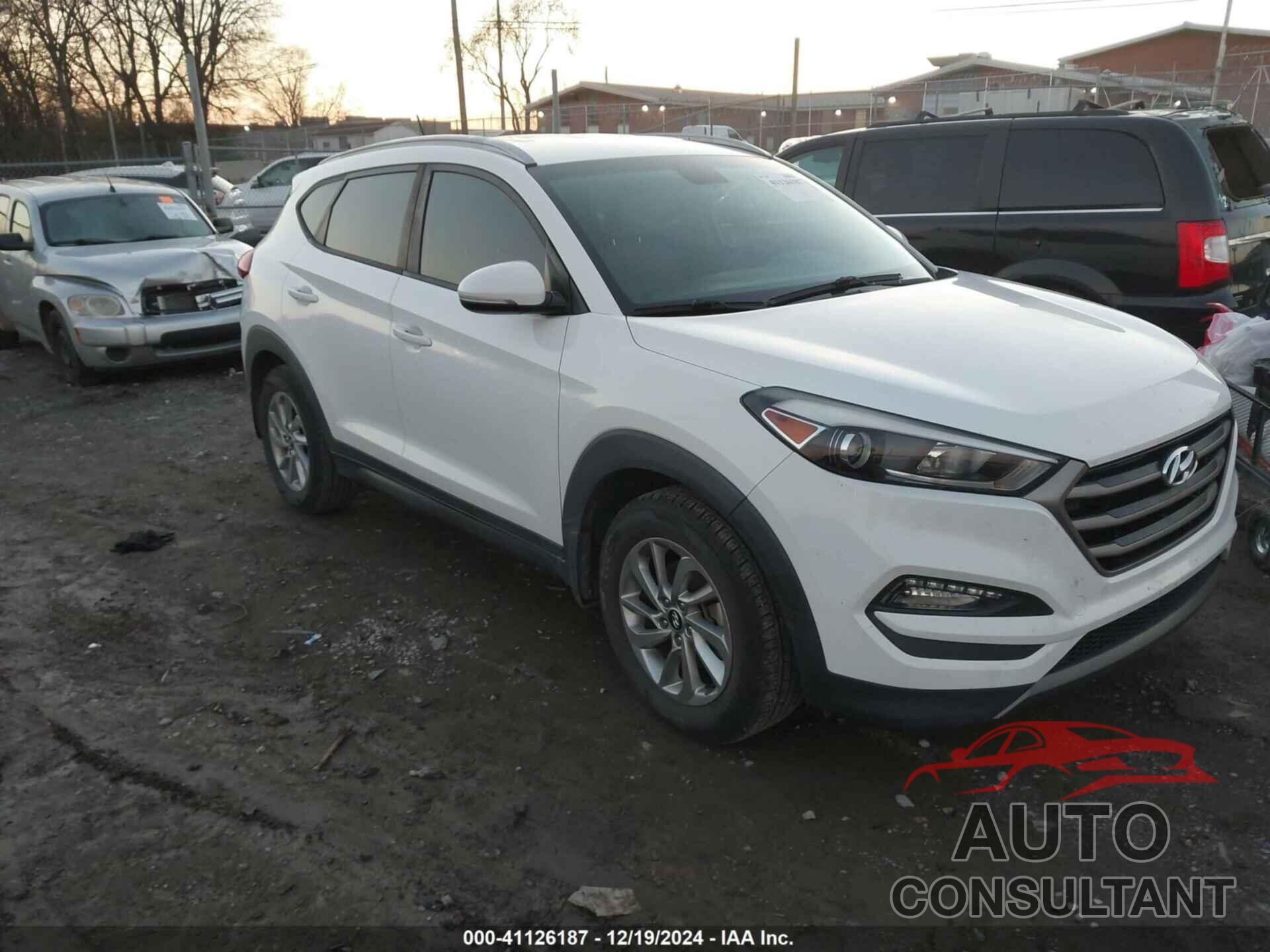 HYUNDAI TUCSON 2016 - KM8J33A28GU228128