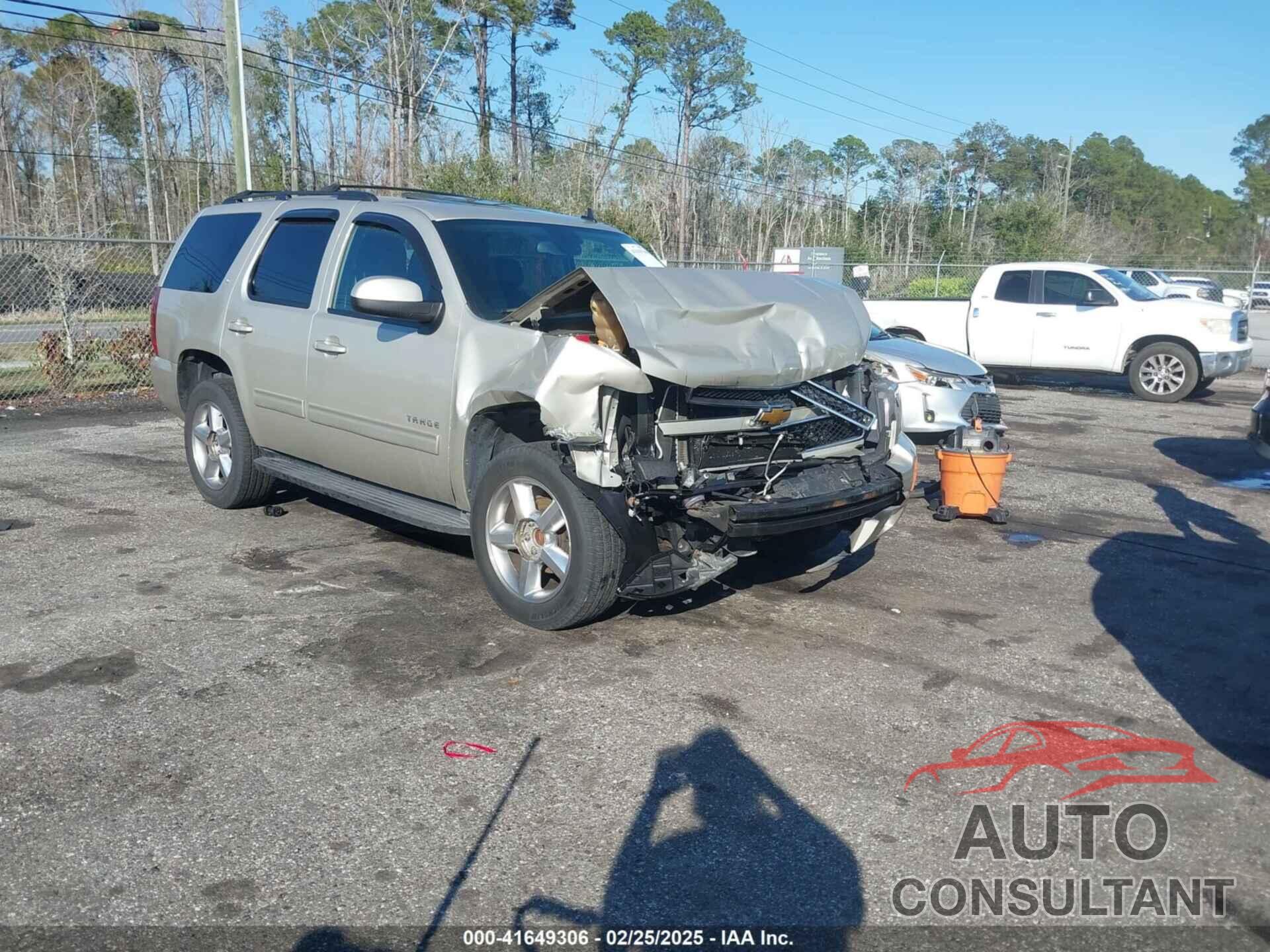 CHEVROLET TAHOE 2013 - 1GNSCBE00DR147643