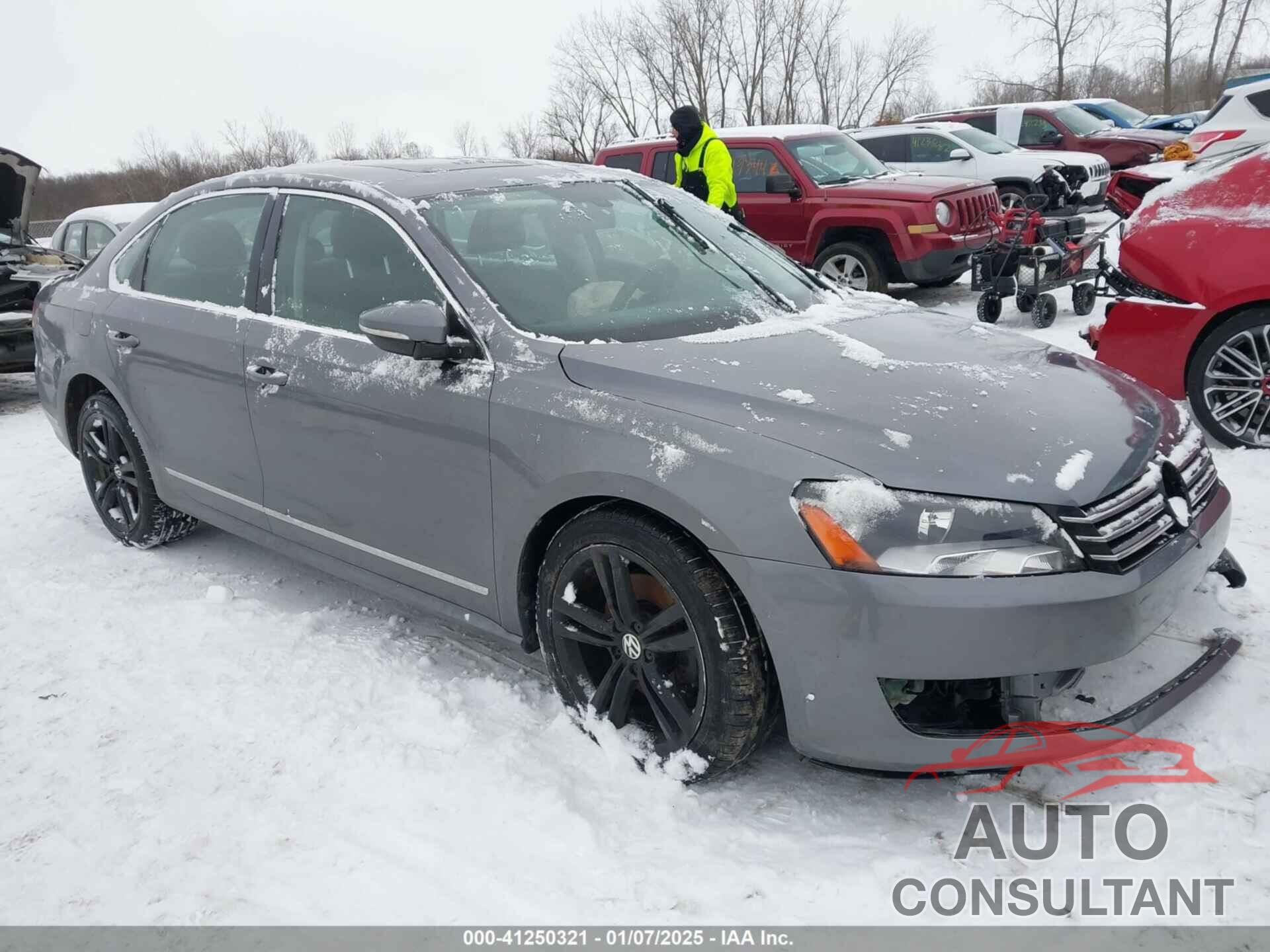 VOLKSWAGEN PASSAT 2012 - 1VWCH7A32CC074964