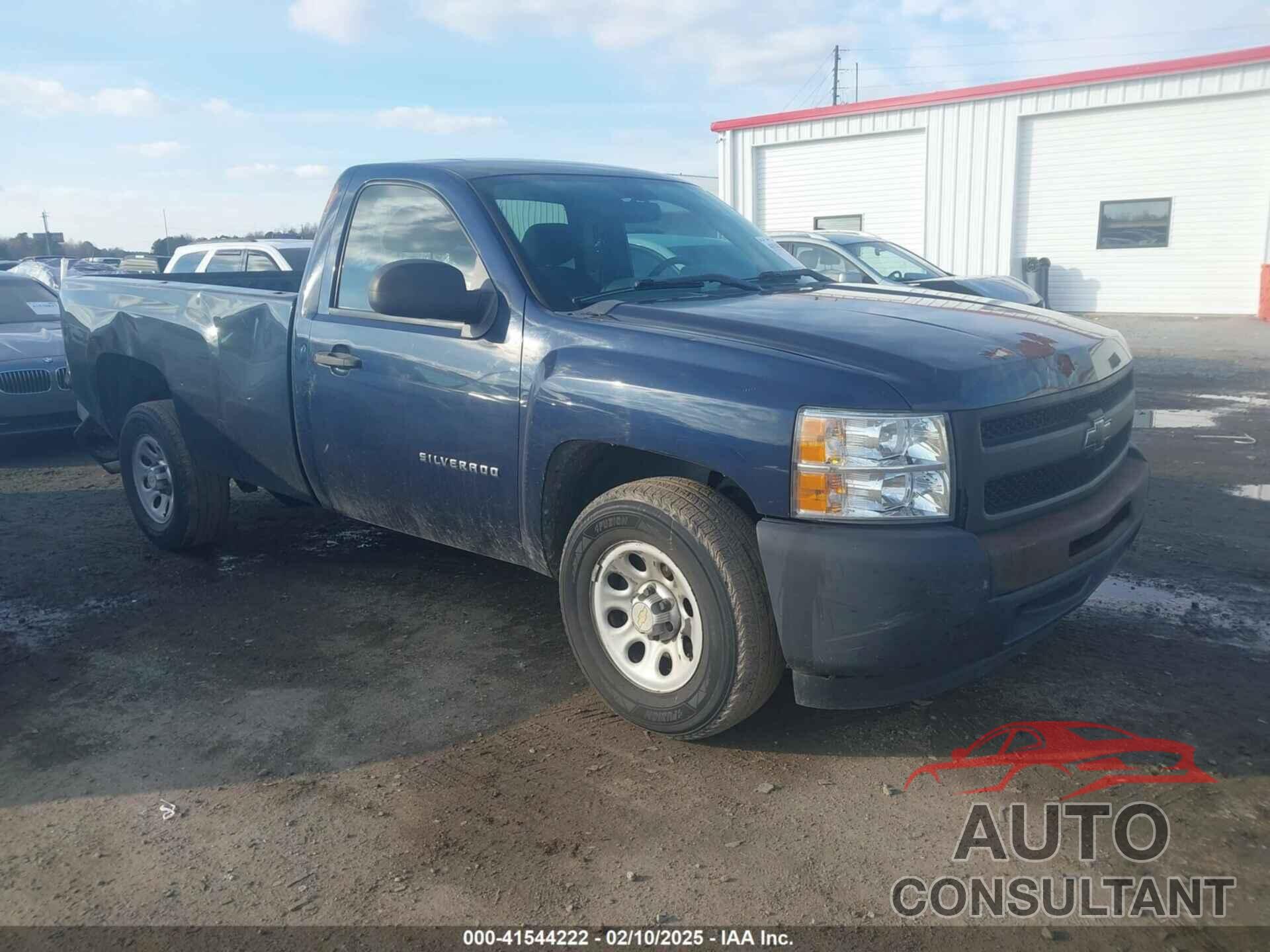 CHEVROLET SILVERADO 1500 2011 - 1GCNCPEAXBZ332159