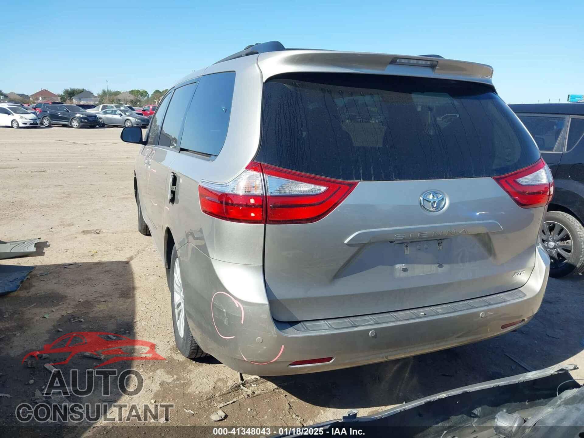 TOYOTA SIENNA 2017 - 5TDYZ3DC2HS800984