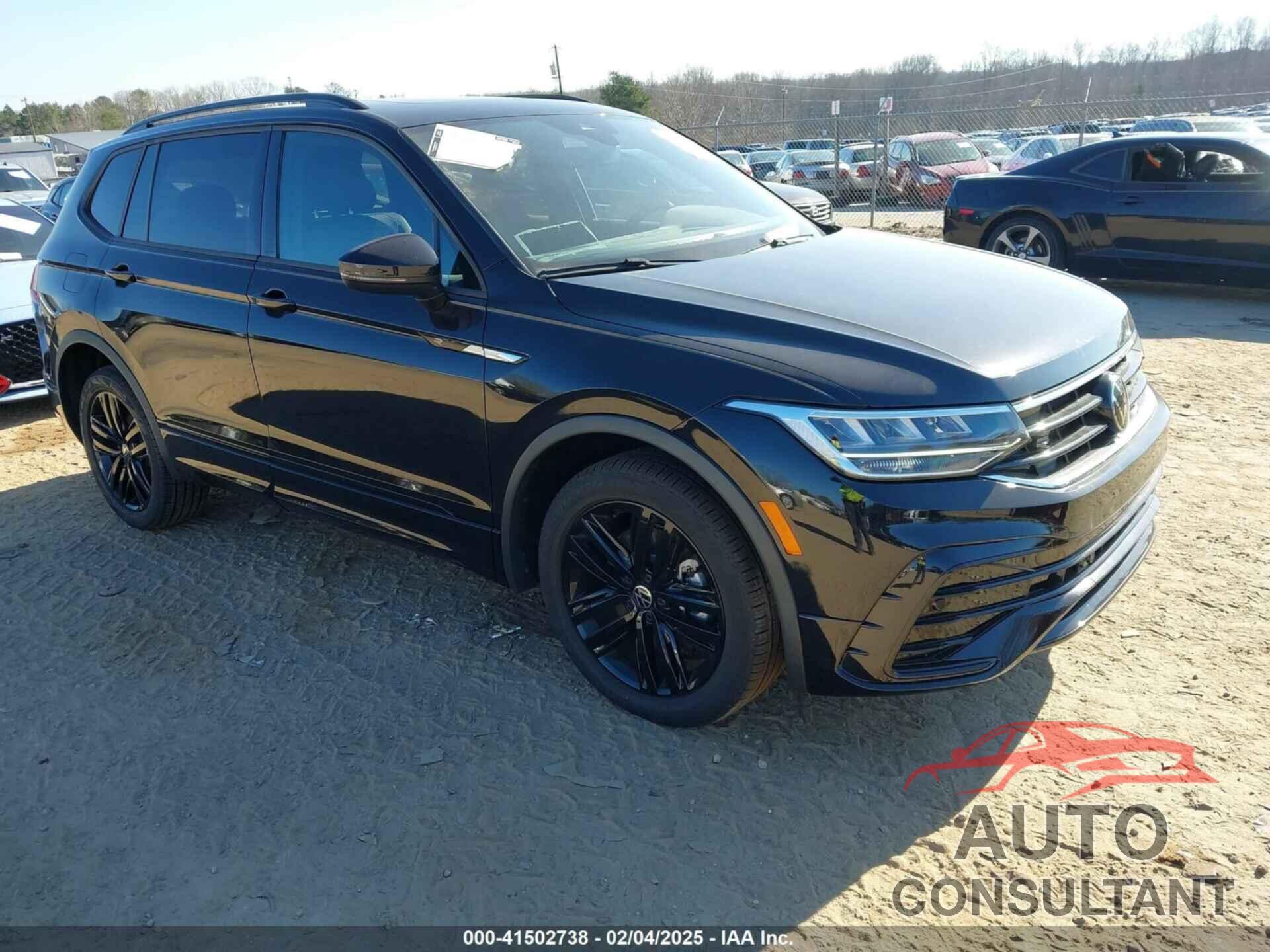 VOLKSWAGEN TIGUAN 2022 - 3VVCB7AX1NM084993