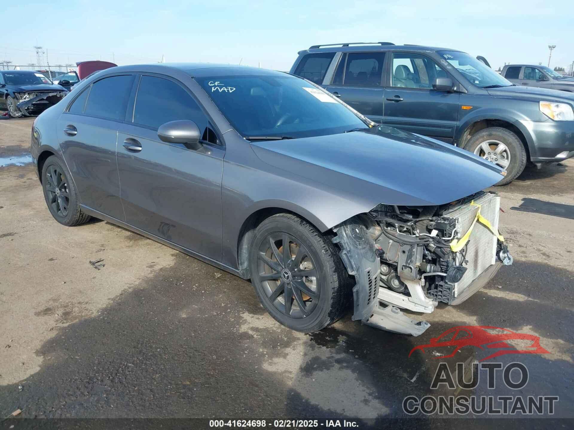 MERCEDES-BENZ A 220 2021 - W1K3G4EB0MJ290563