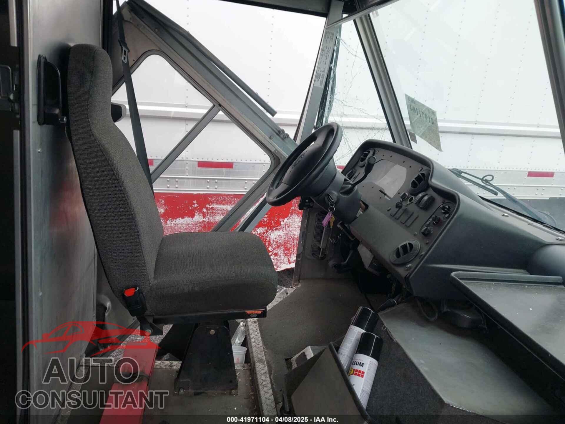 FORD E-450 STRIPPED 2019 - 1FC3E4K65KDC13108
