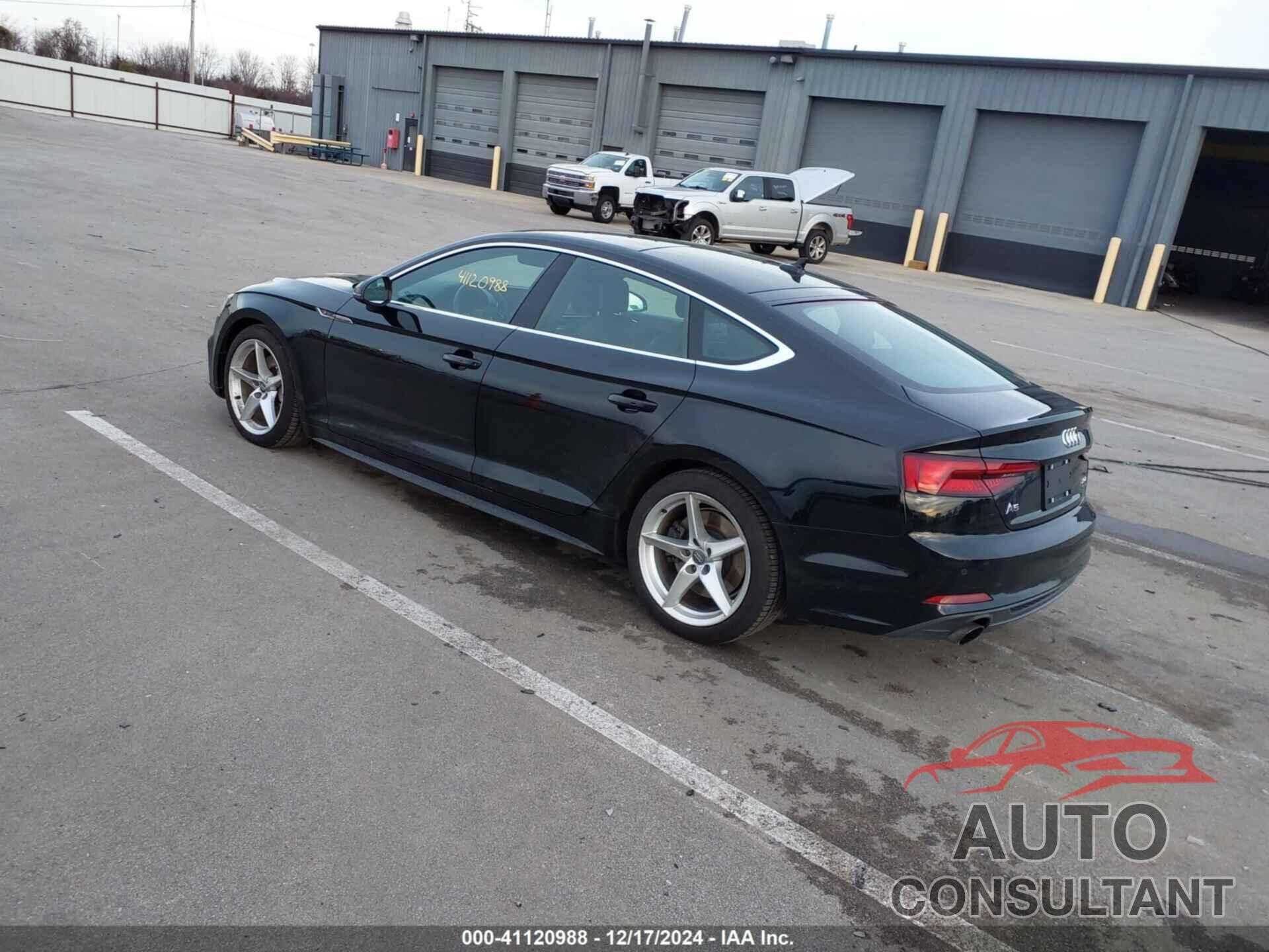 AUDI A5 2018 - WAUENCF55JA122888