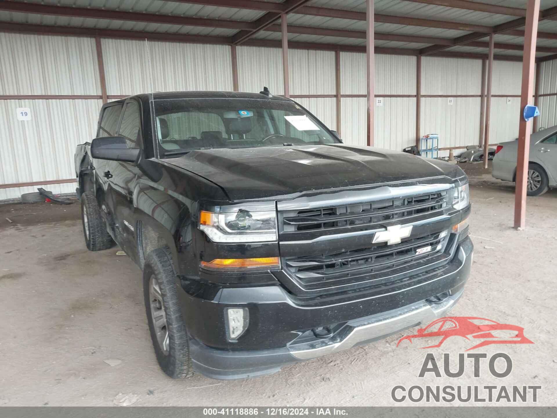 CHEVROLET SILVERADO 1500 2018 - 3GCUKREC8JG449183