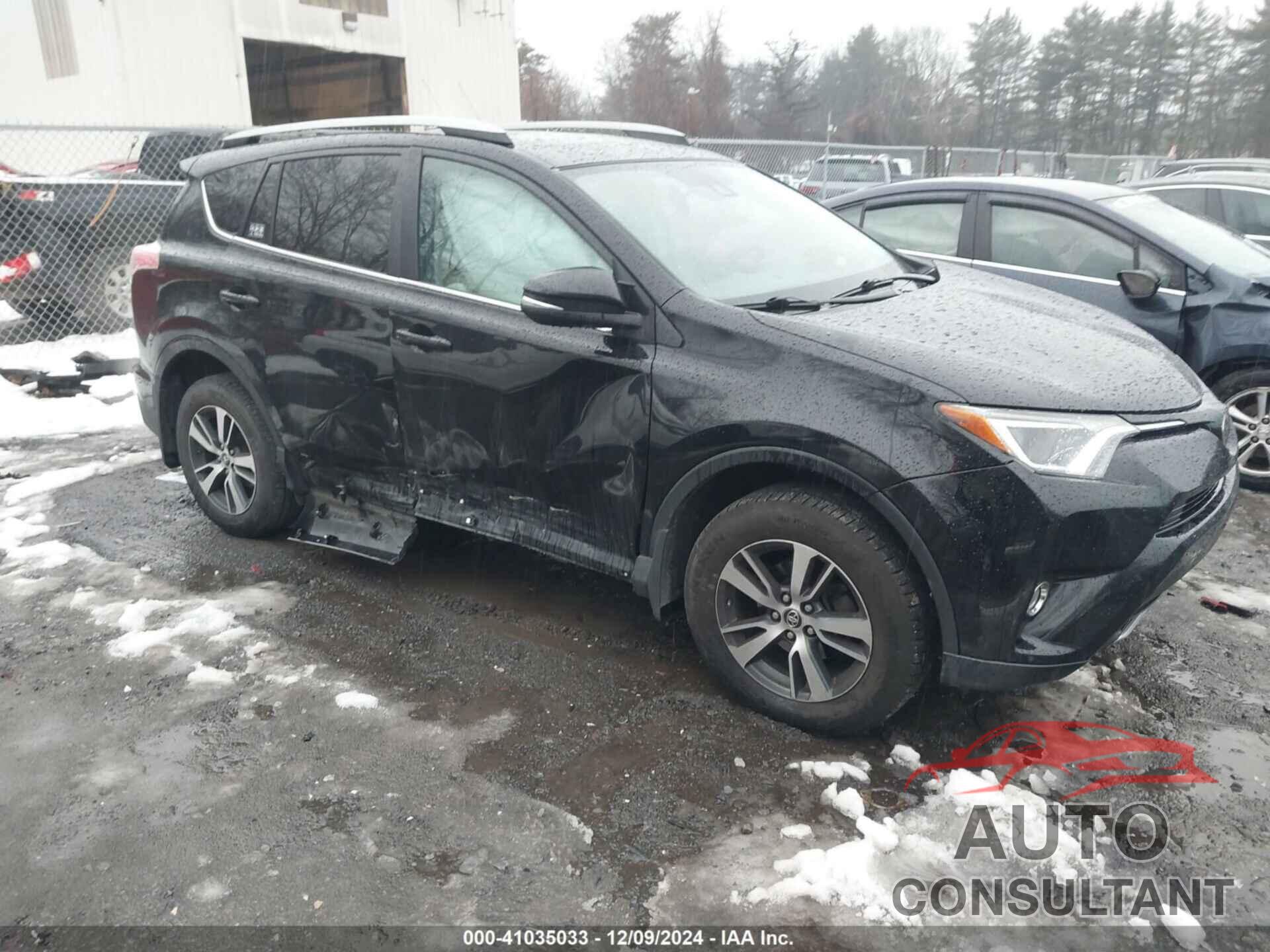 TOYOTA RAV4 2018 - 2T3RFREV8JW807023