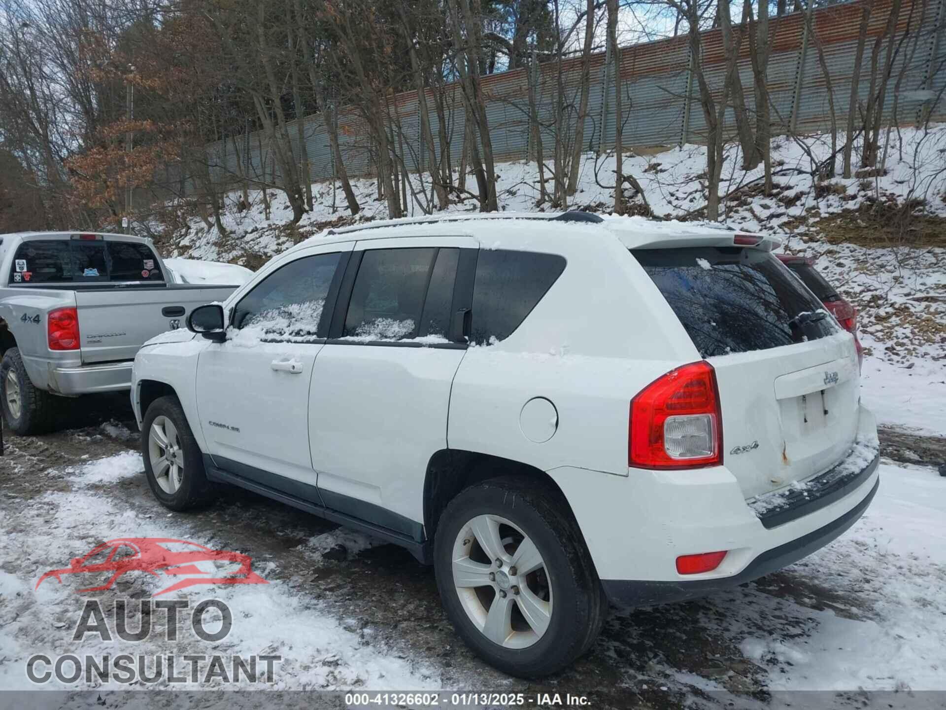 JEEP COMPASS 2011 - 1J4NF1FB6BD240467