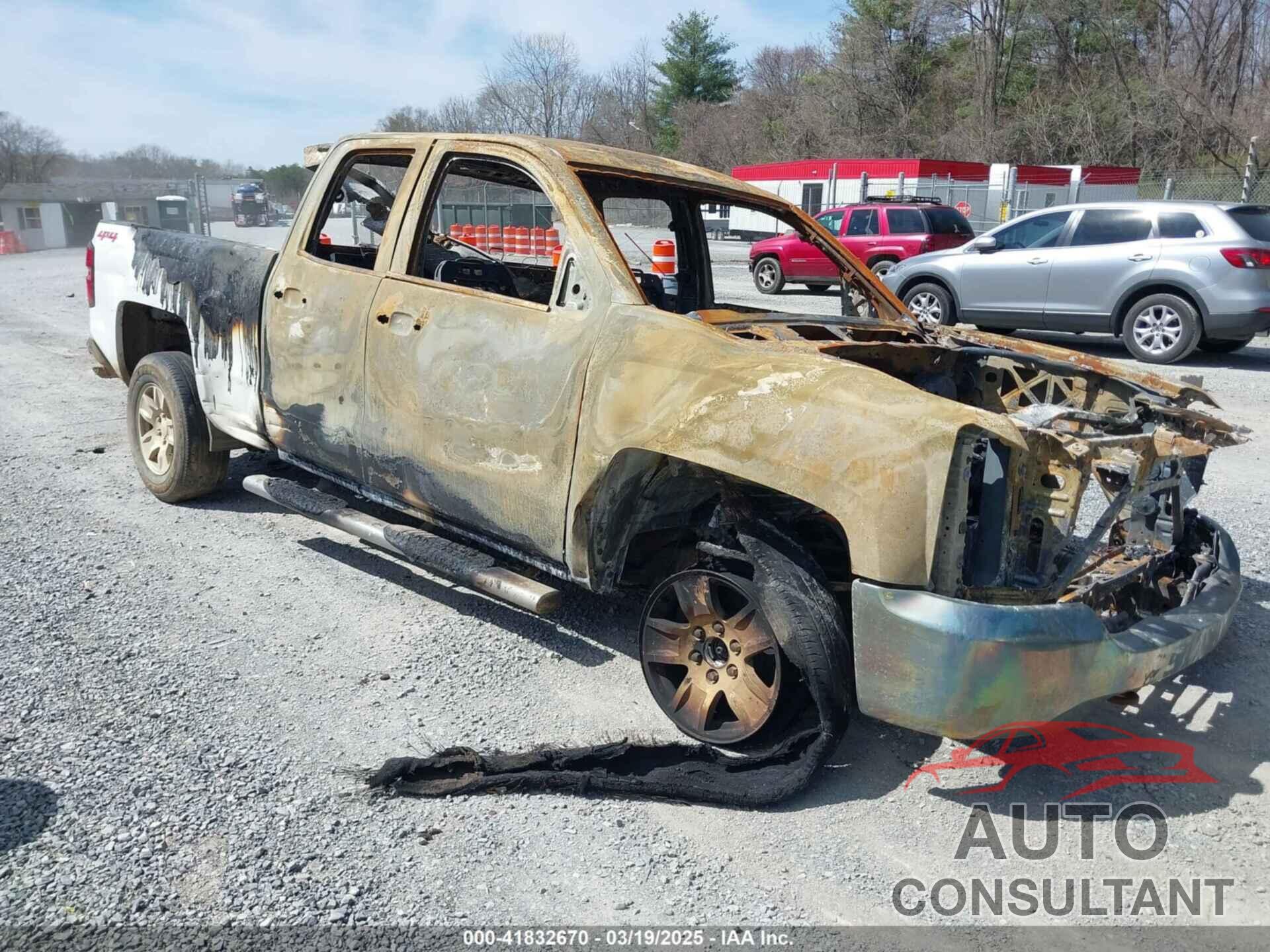 CHEVROLET SILVERADO 1500 2018 - 1GCVKRECXJZ361563