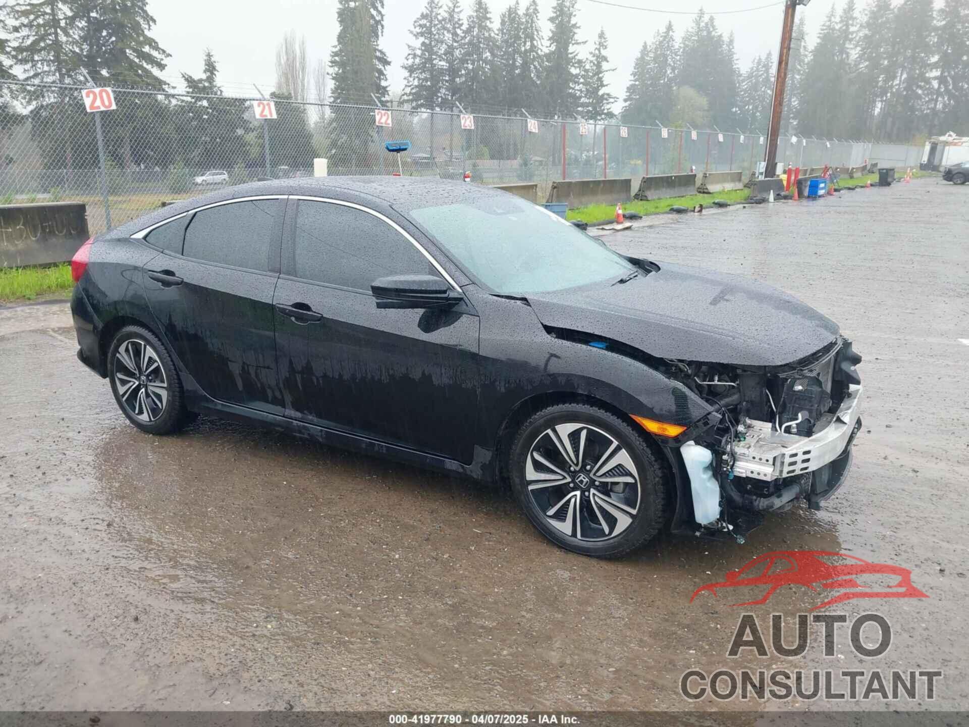 HONDA CIVIC 2018 - JHMFC1F44JX004240