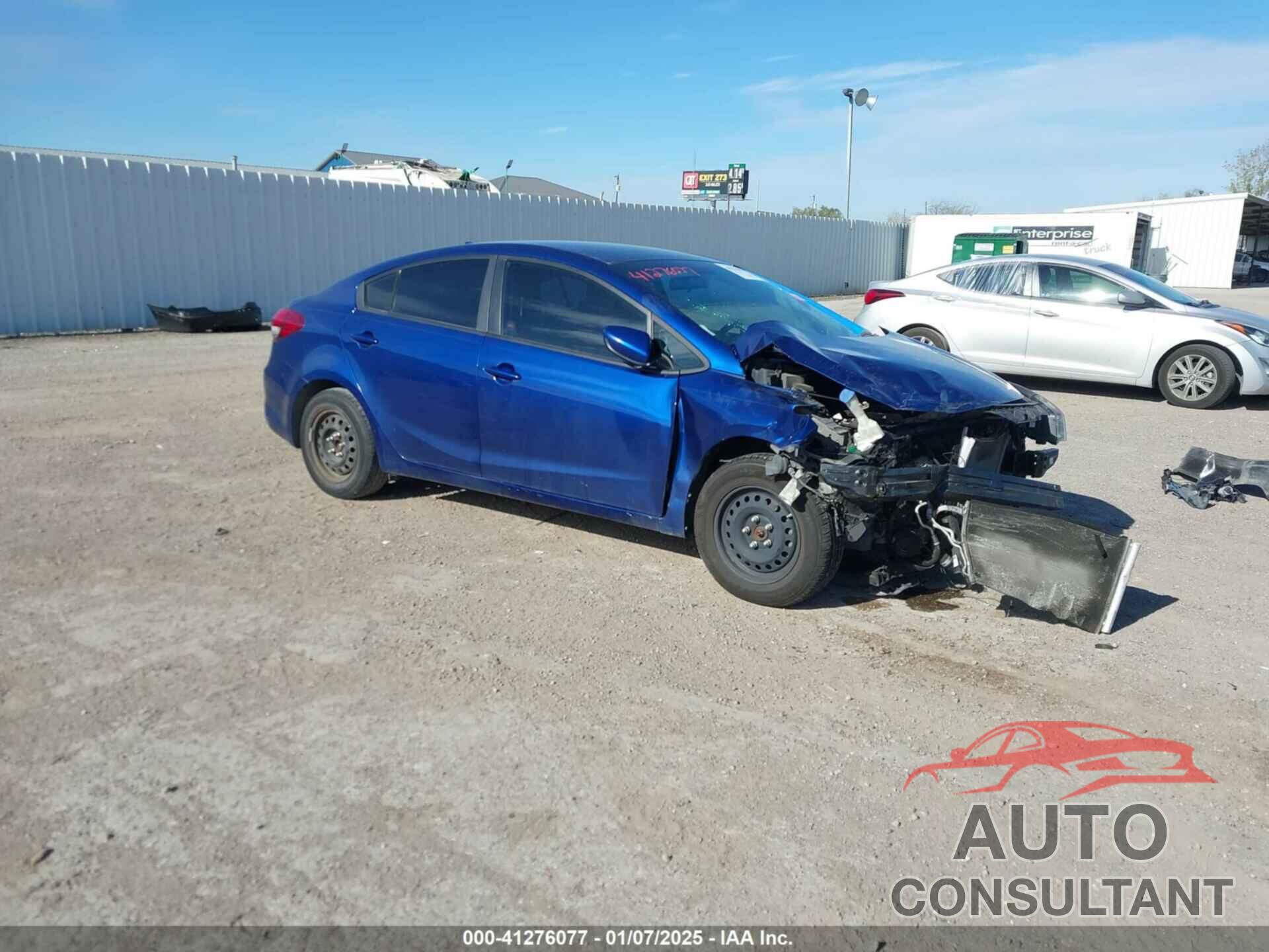 KIA FORTE 2018 - 3KPFK4A74JE189395