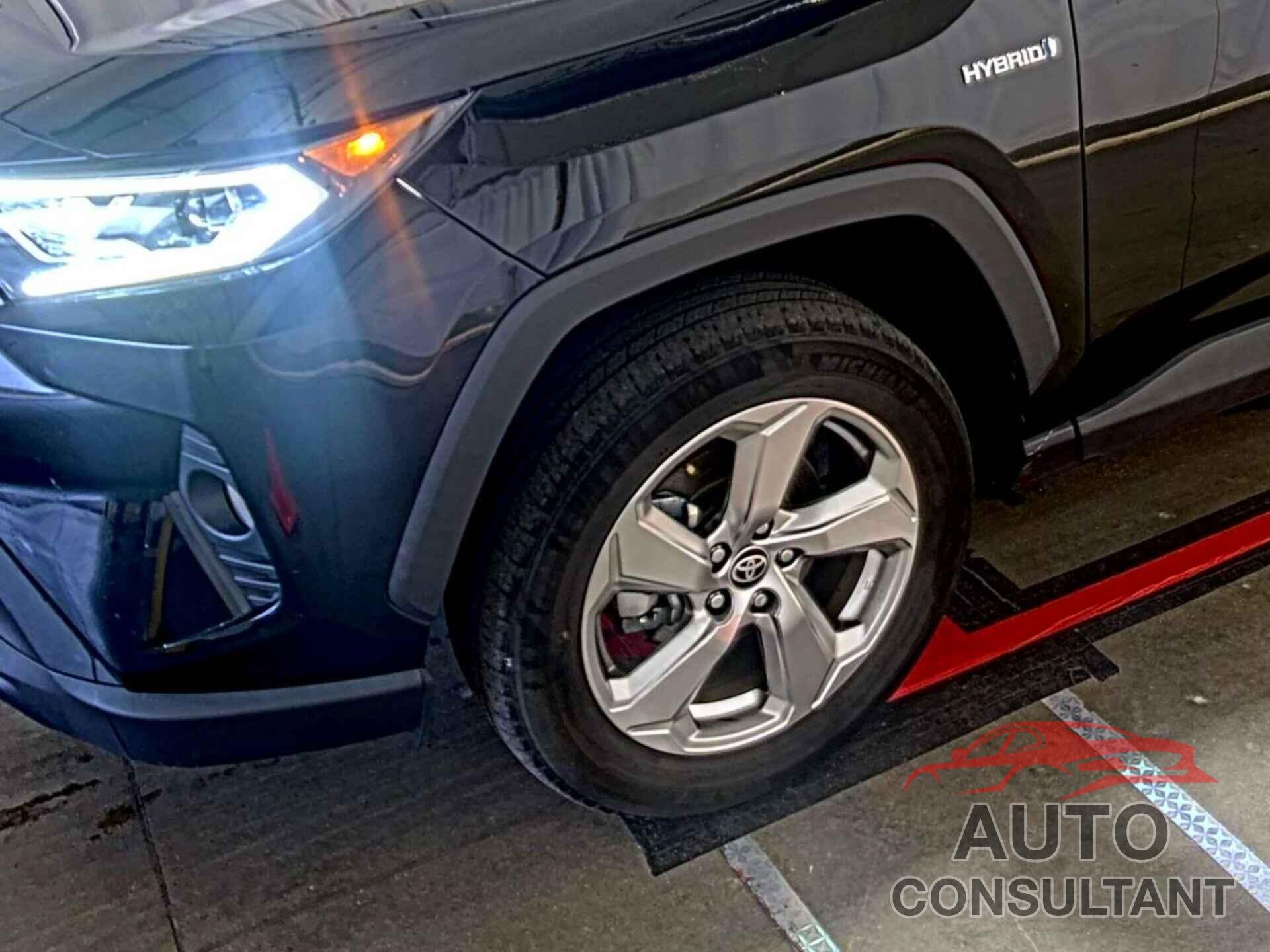 TOYOTA RAV4 HYBRID 2021 - 4T3B6RFV5MU032541