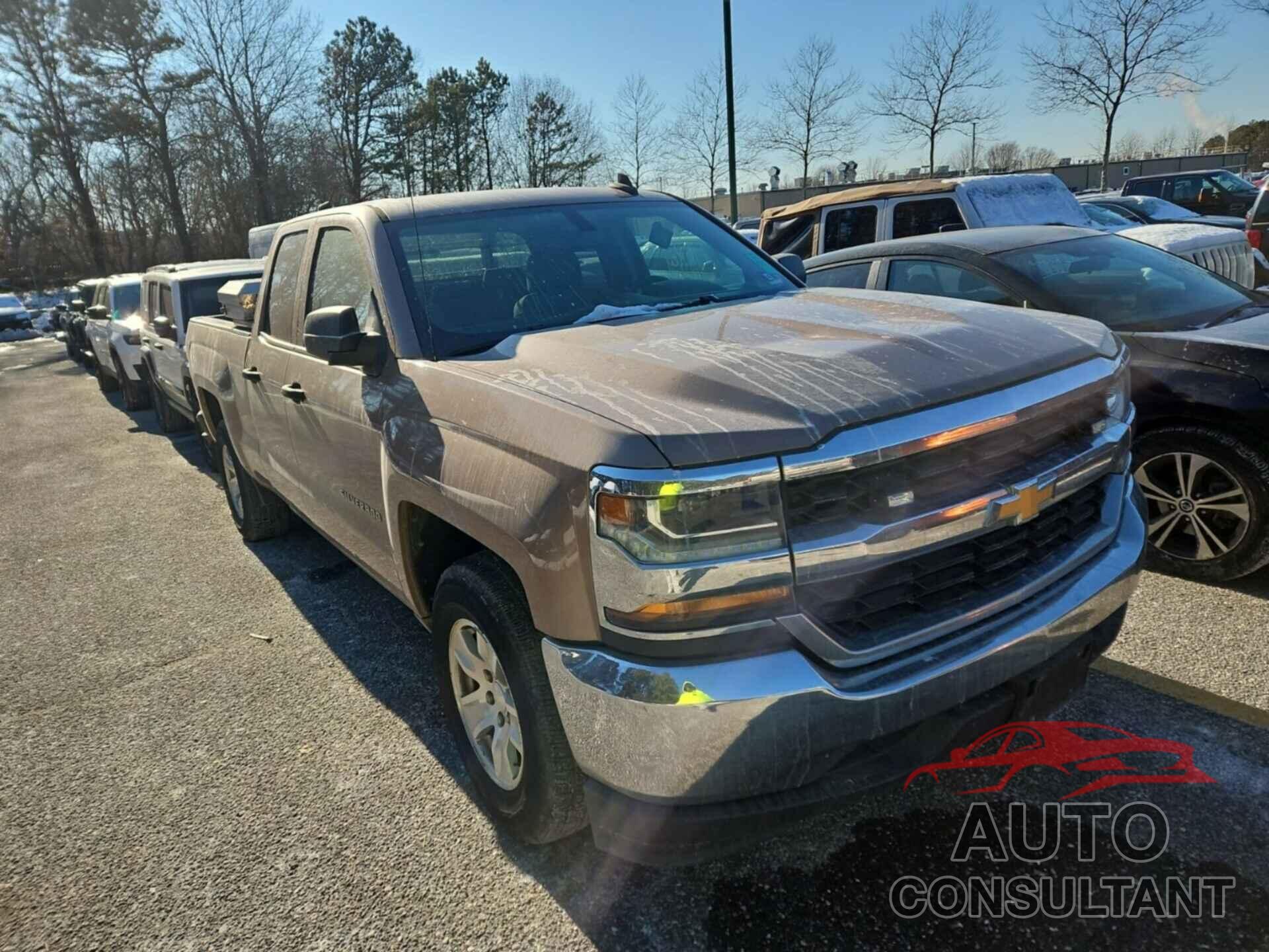 CHEVROLET SILVERADO 1500 2017 - 1GCRCREH0HZ224880