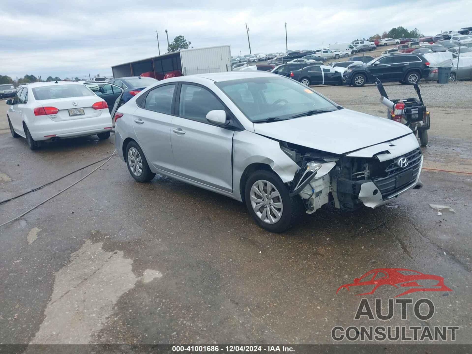 HYUNDAI ACCENT 2018 - 3KPC24A37JE011982