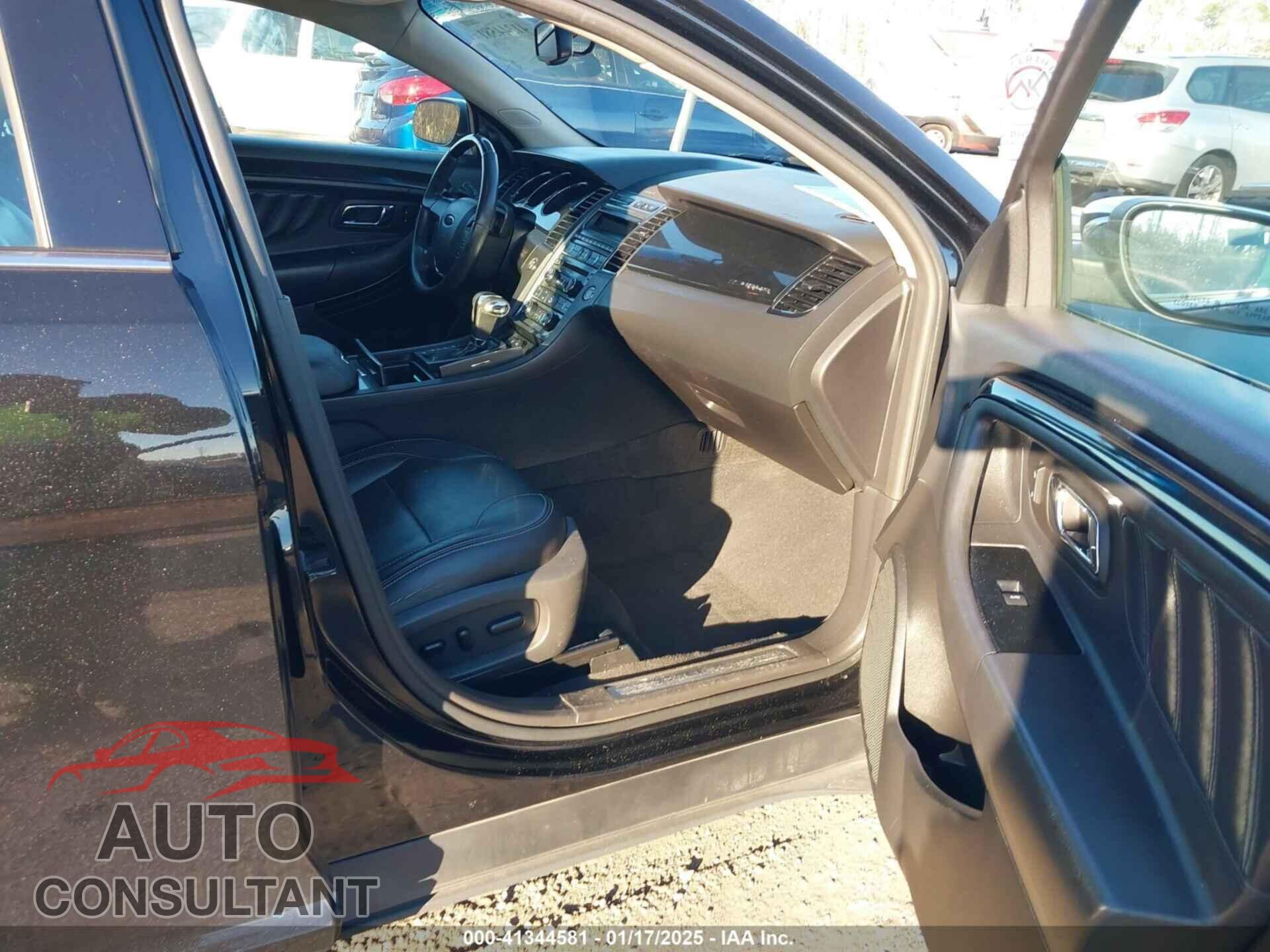 FORD TAURUS 2011 - 1FAHP2FW5BG112458