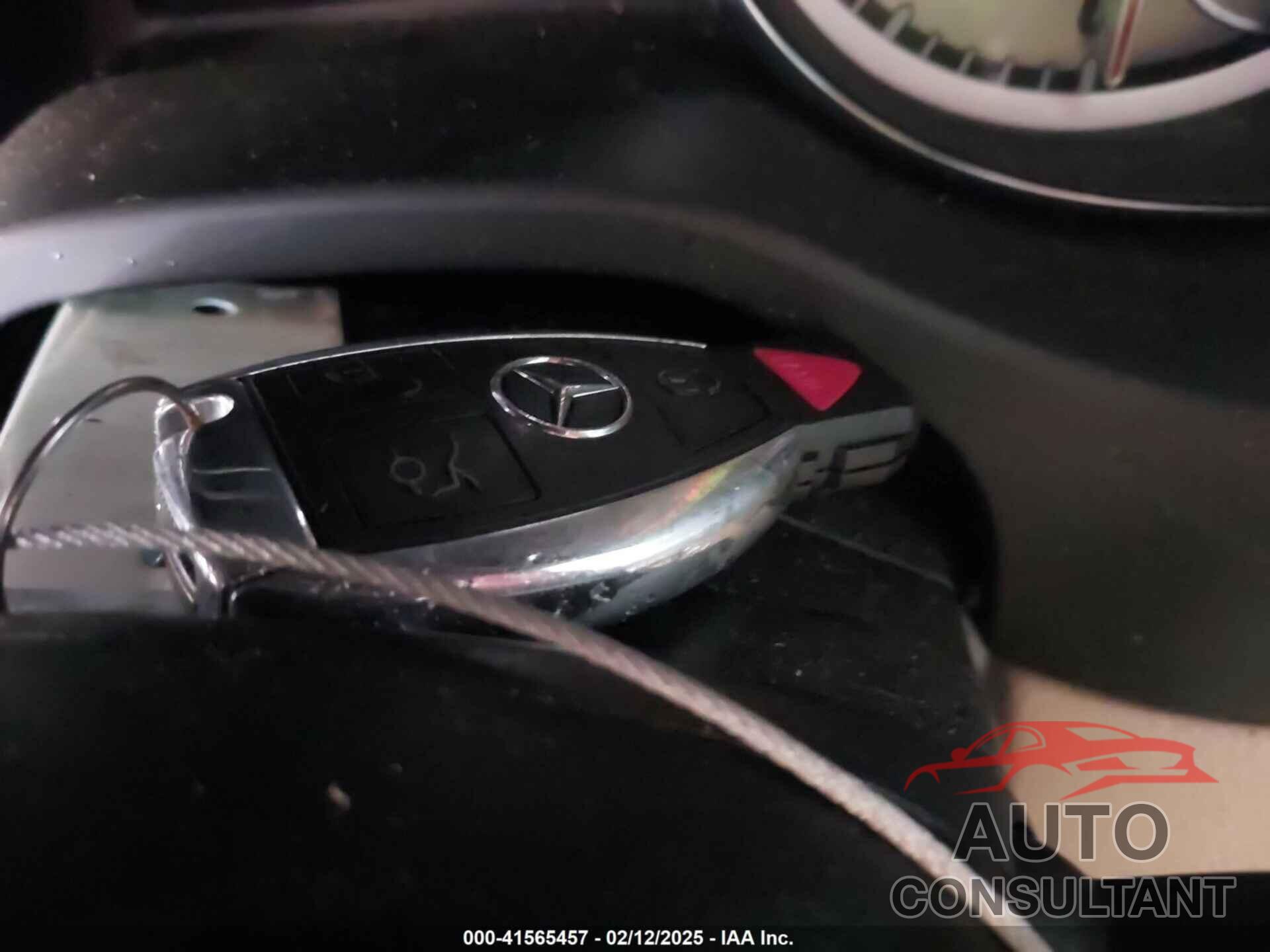 MERCEDES-BENZ GLA 250 2015 - WDCTG4GB4FJ083405