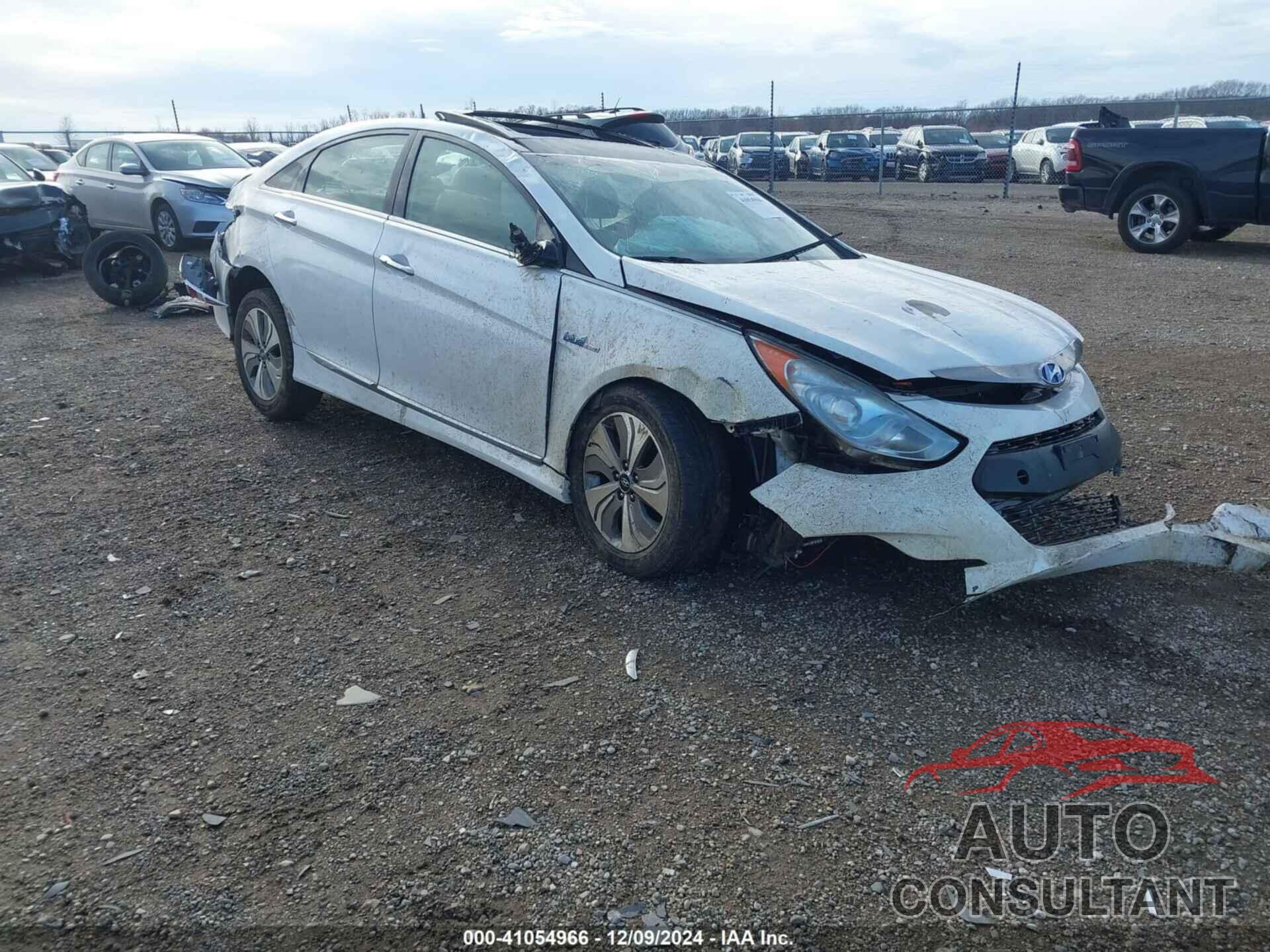 HYUNDAI SONATA HYBRID 2015 - KMHEC4A42FA124503